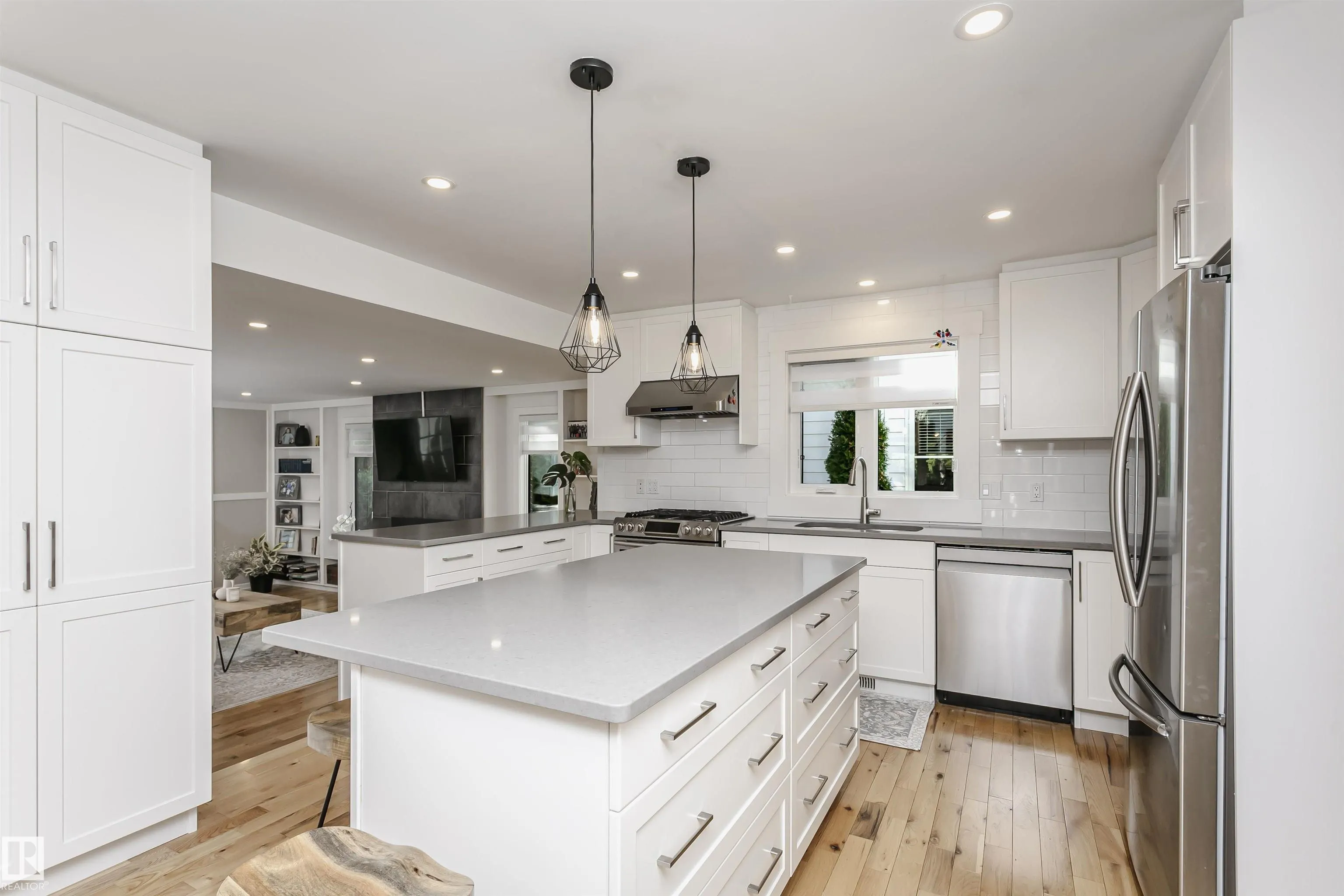 177 Wolf Willow Crescent