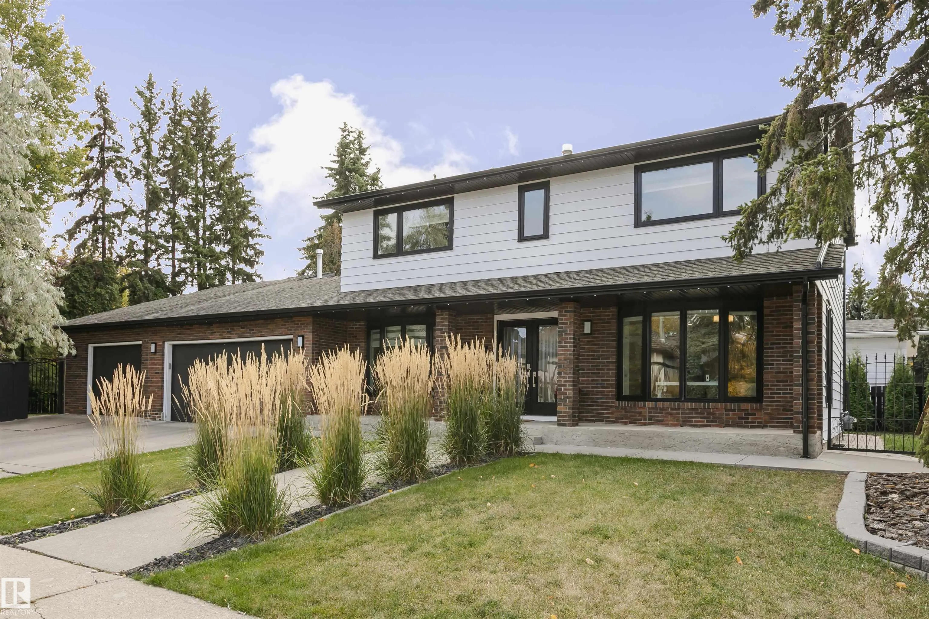 177 Wolf Willow Crescent
