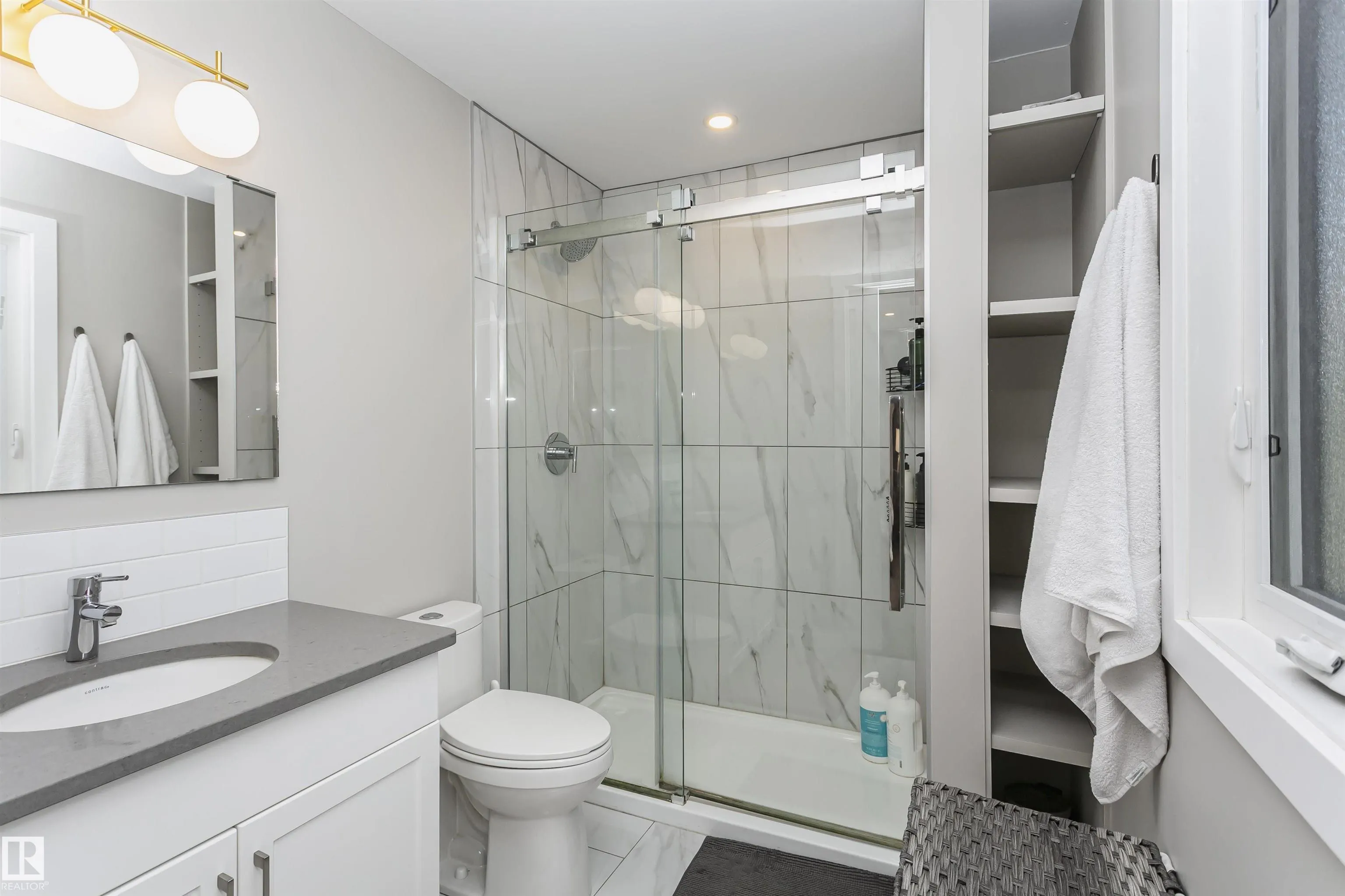 177 Wolf Willow Crescent