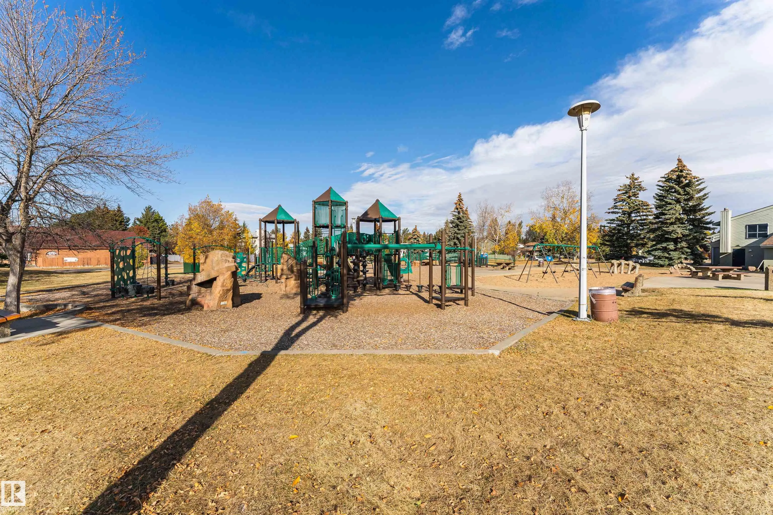 177 Wolf Willow Crescent