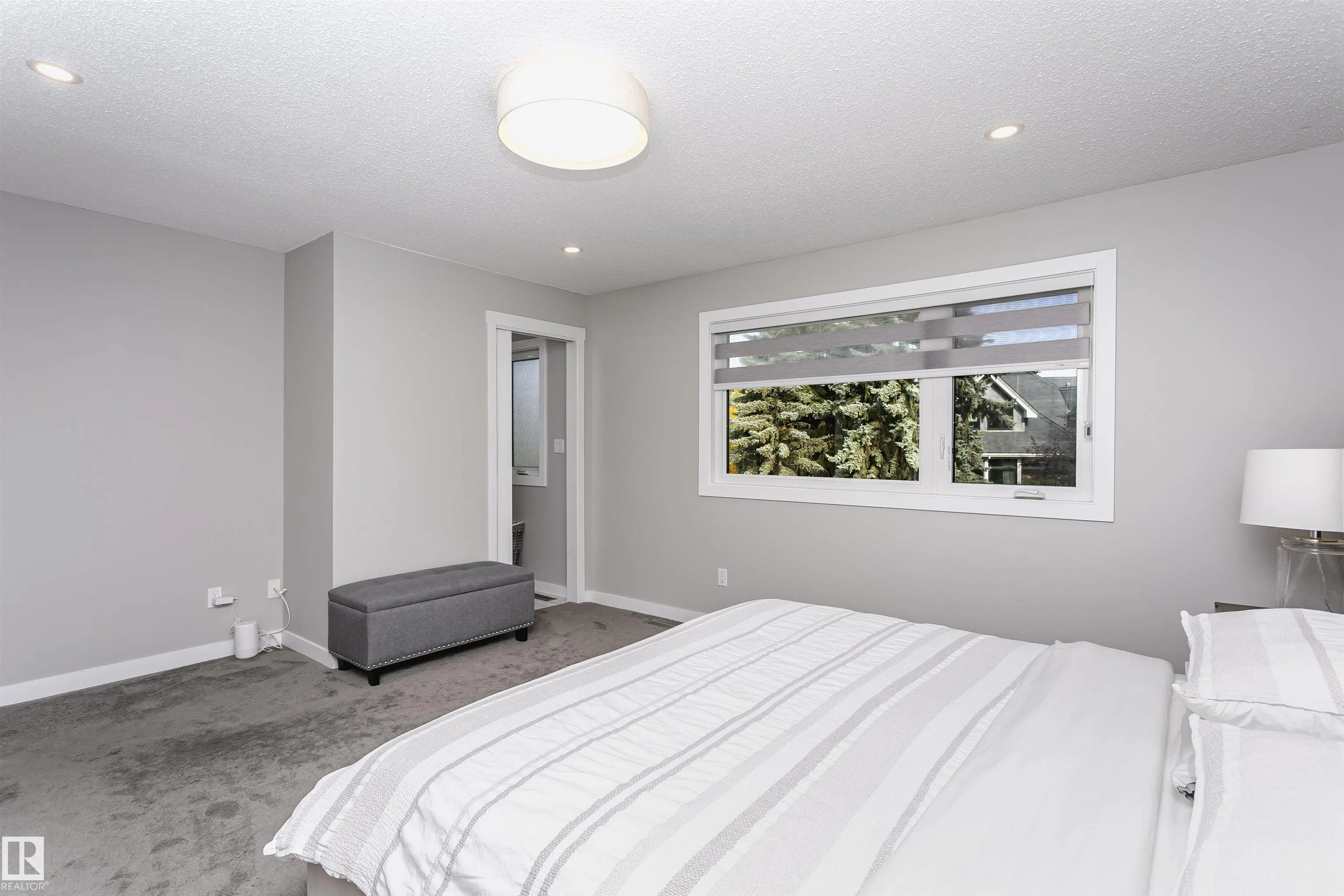 177 Wolf Willow Crescent
