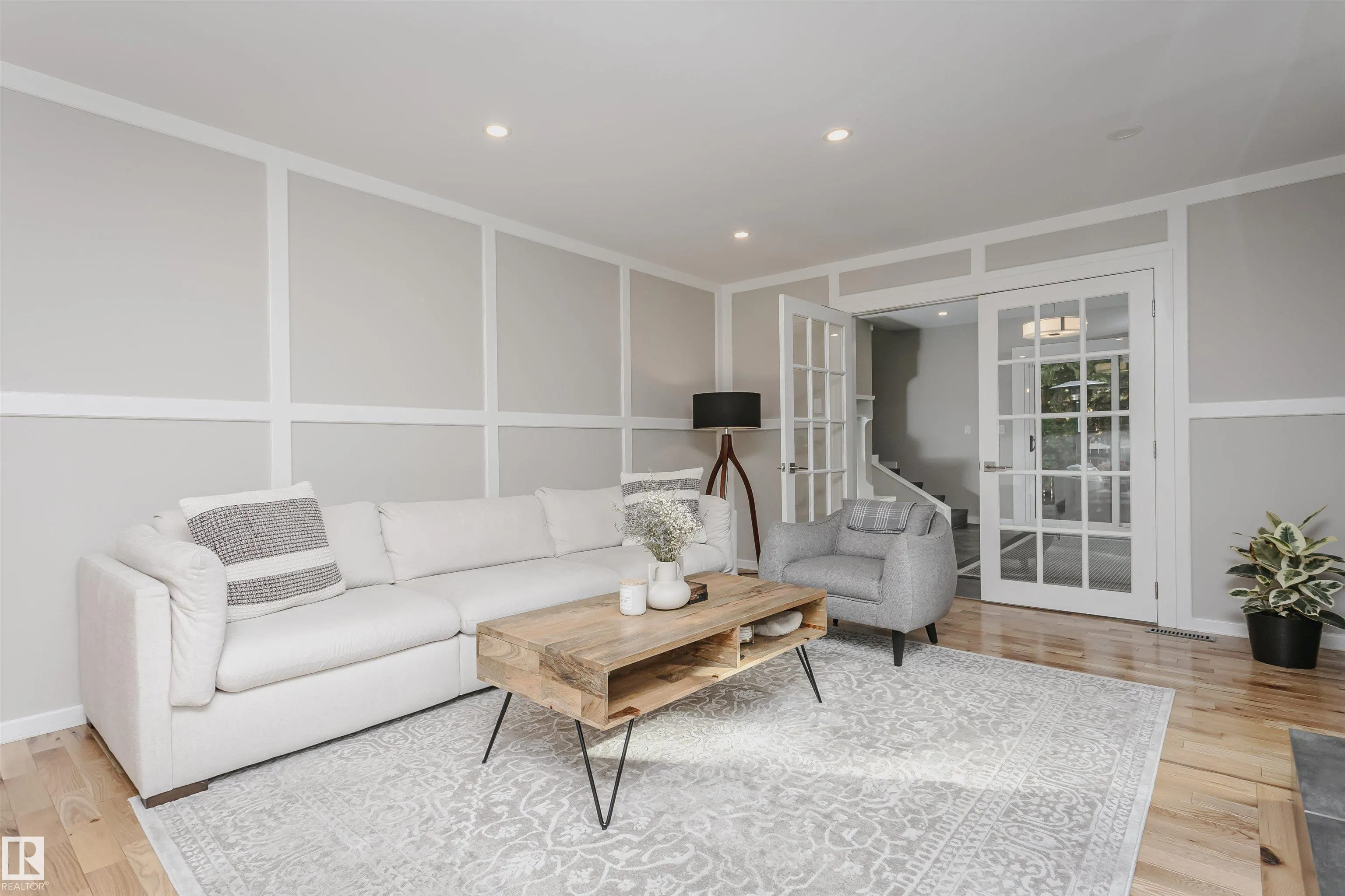 177 Wolf Willow Crescent
