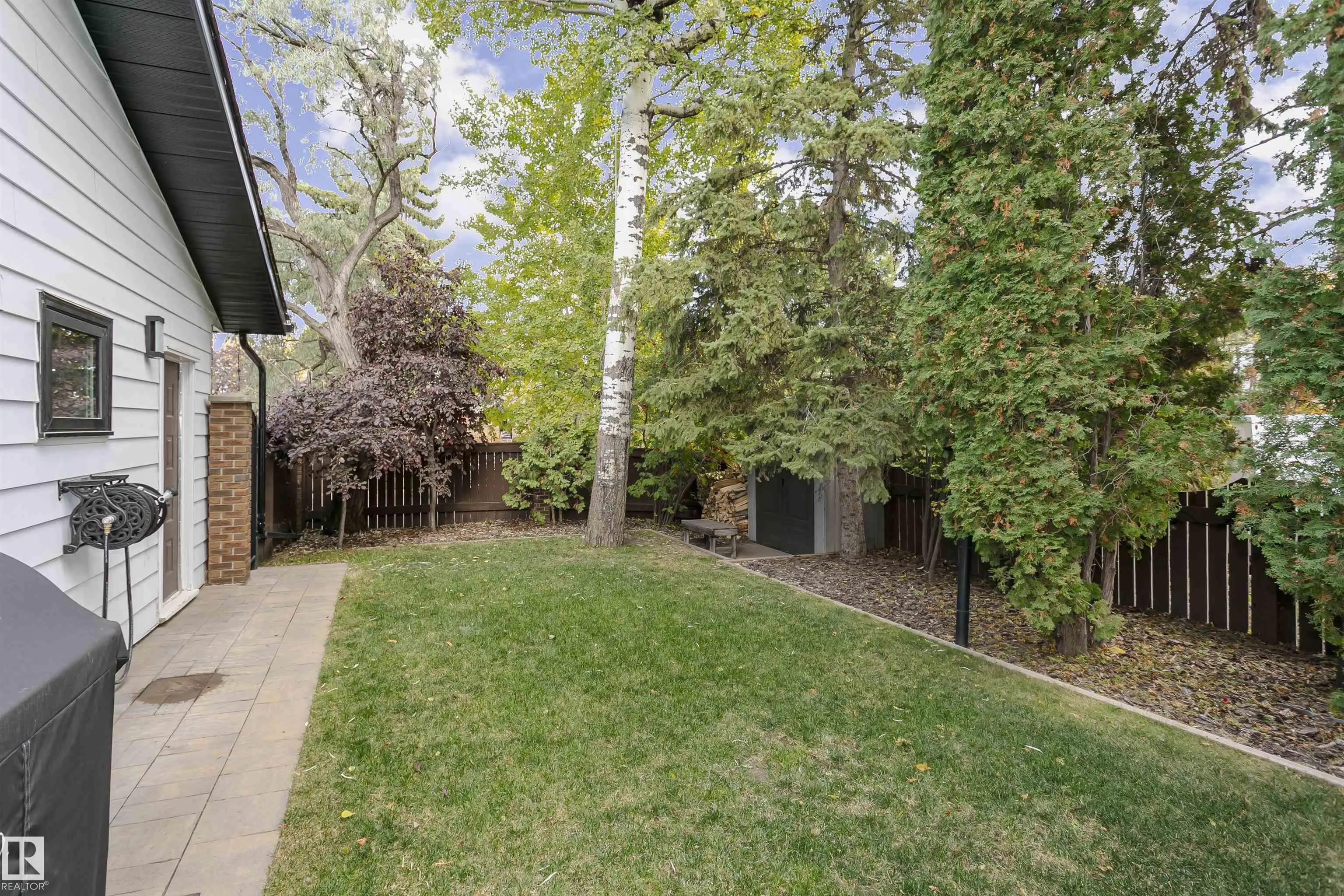 177 Wolf Willow Crescent