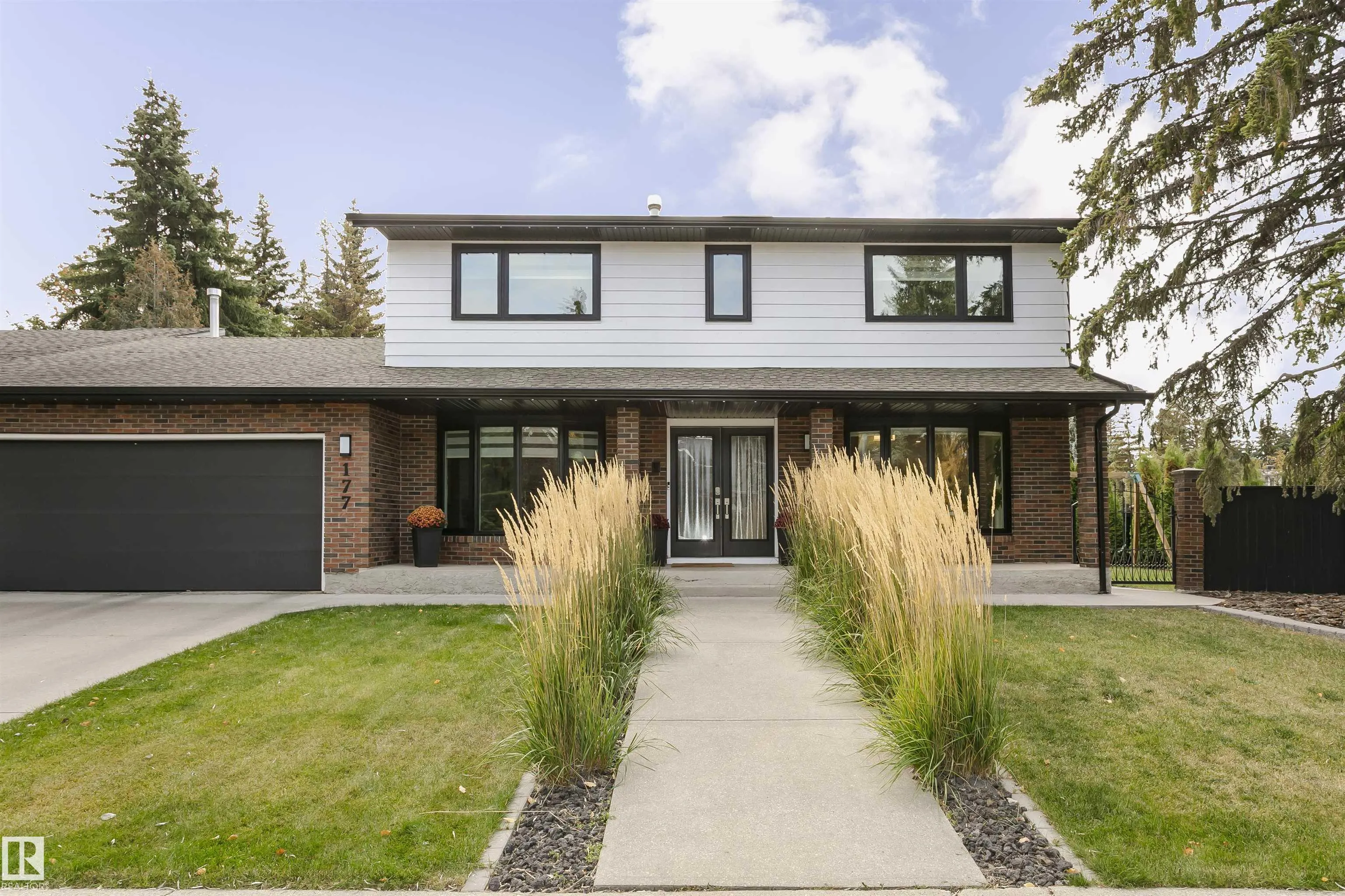 177 Wolf Willow Crescent