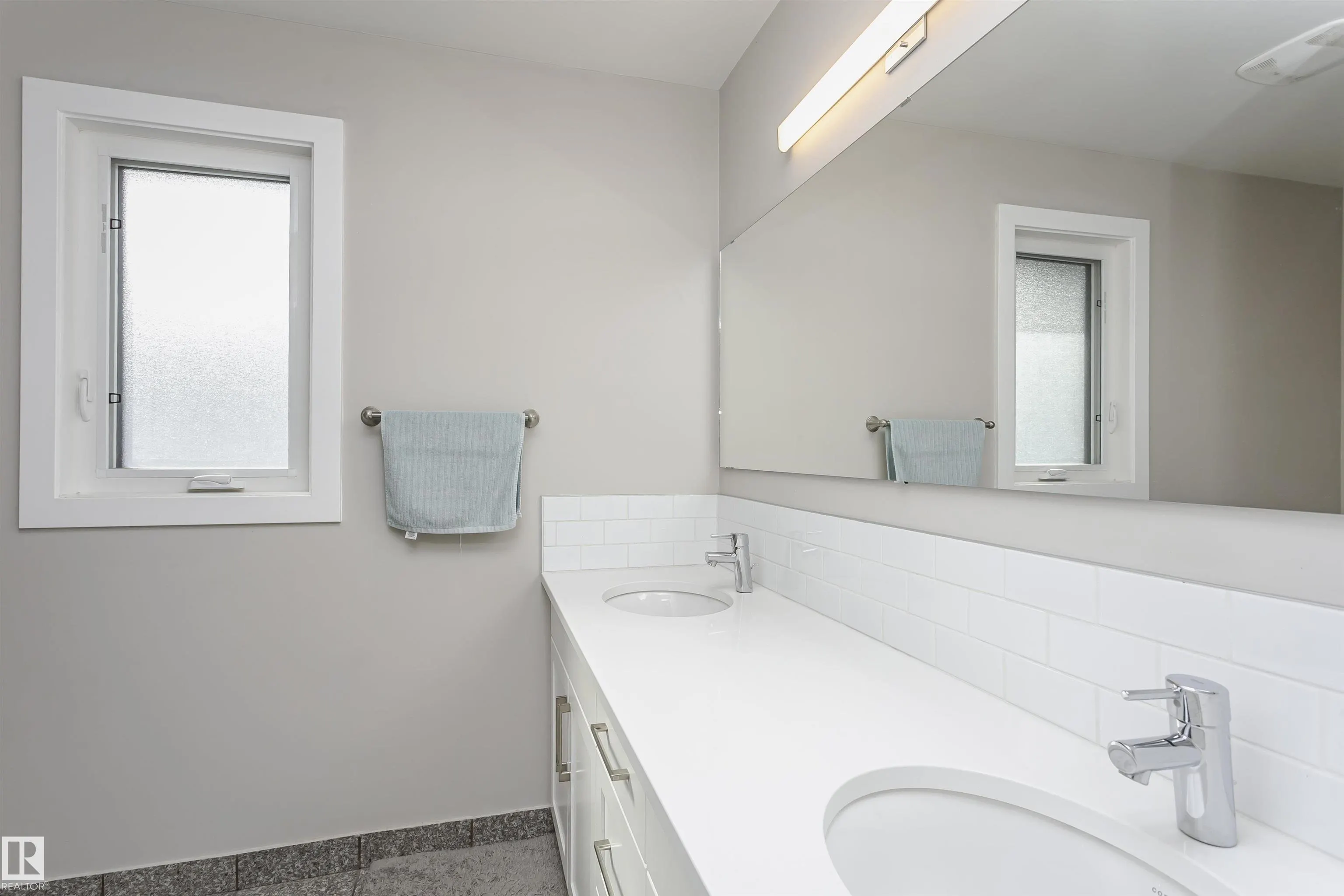 177 Wolf Willow Crescent