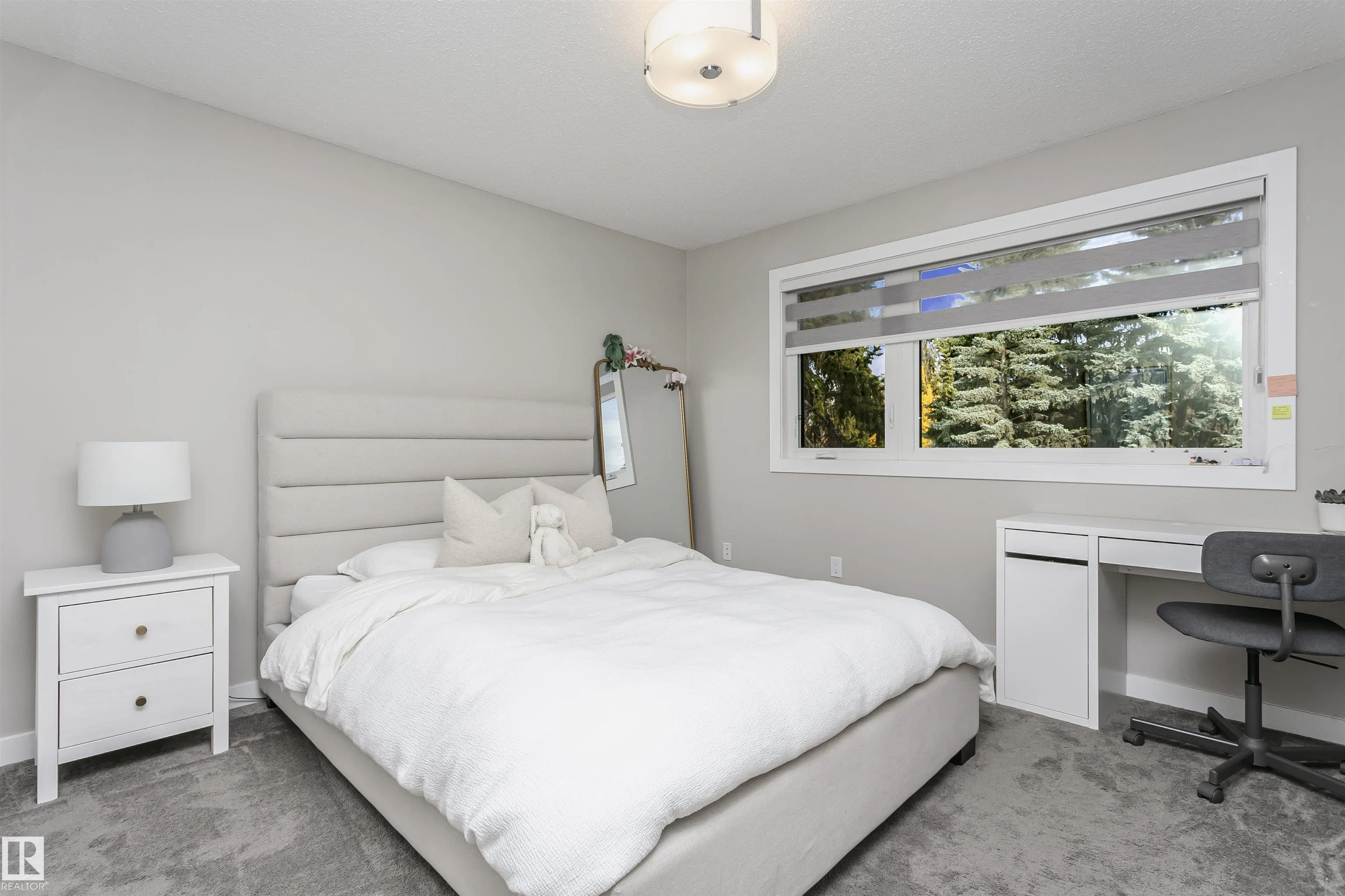 177 Wolf Willow Crescent