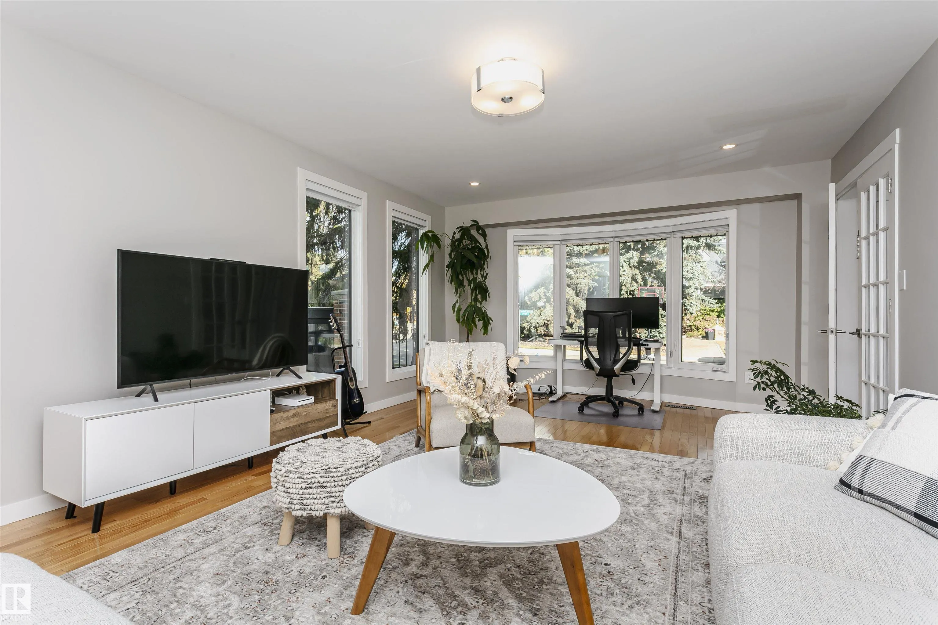 177 Wolf Willow Crescent