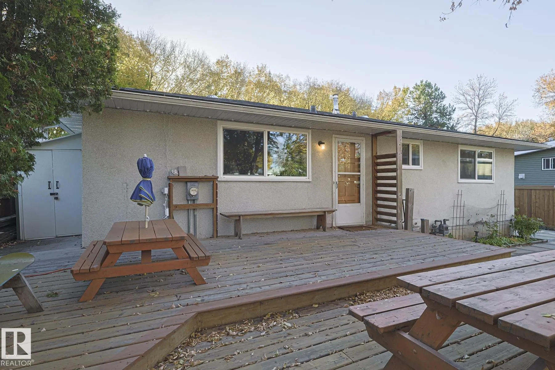 106 FOREST Drive