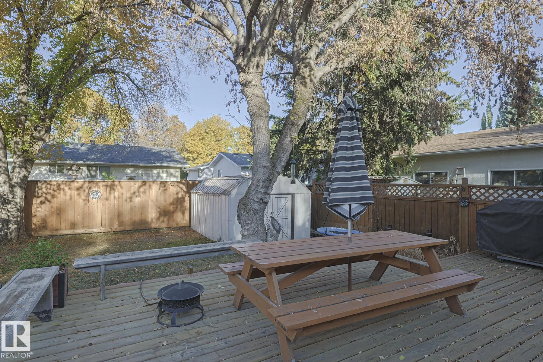 106 FOREST Drive