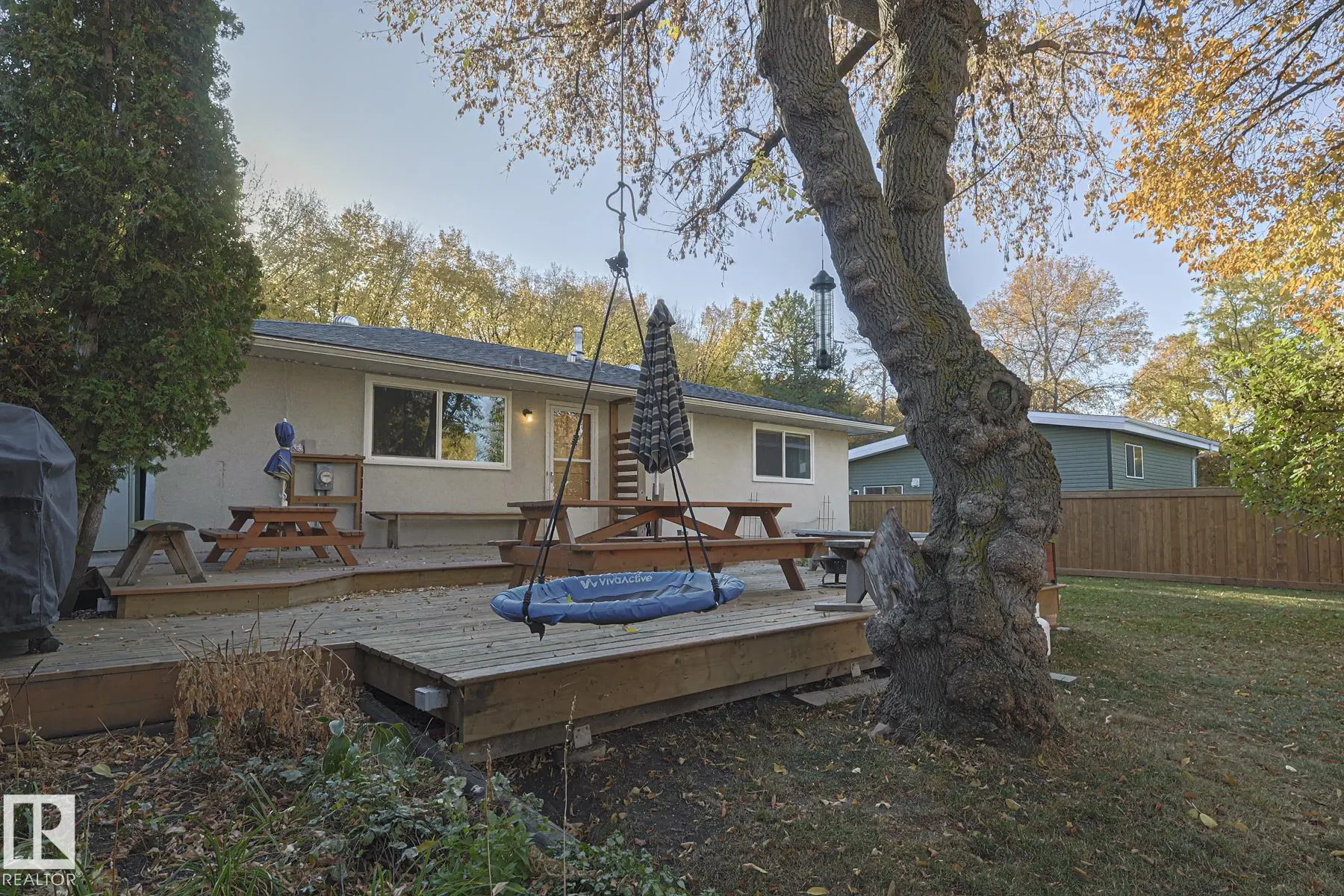 106 FOREST Drive