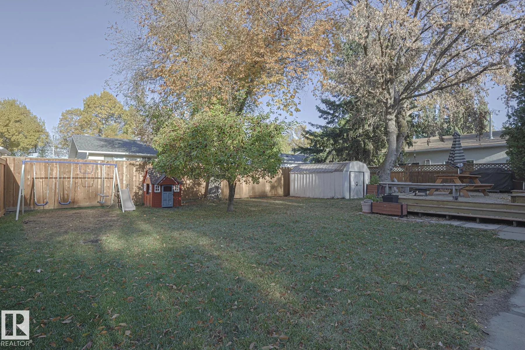 106 FOREST Drive