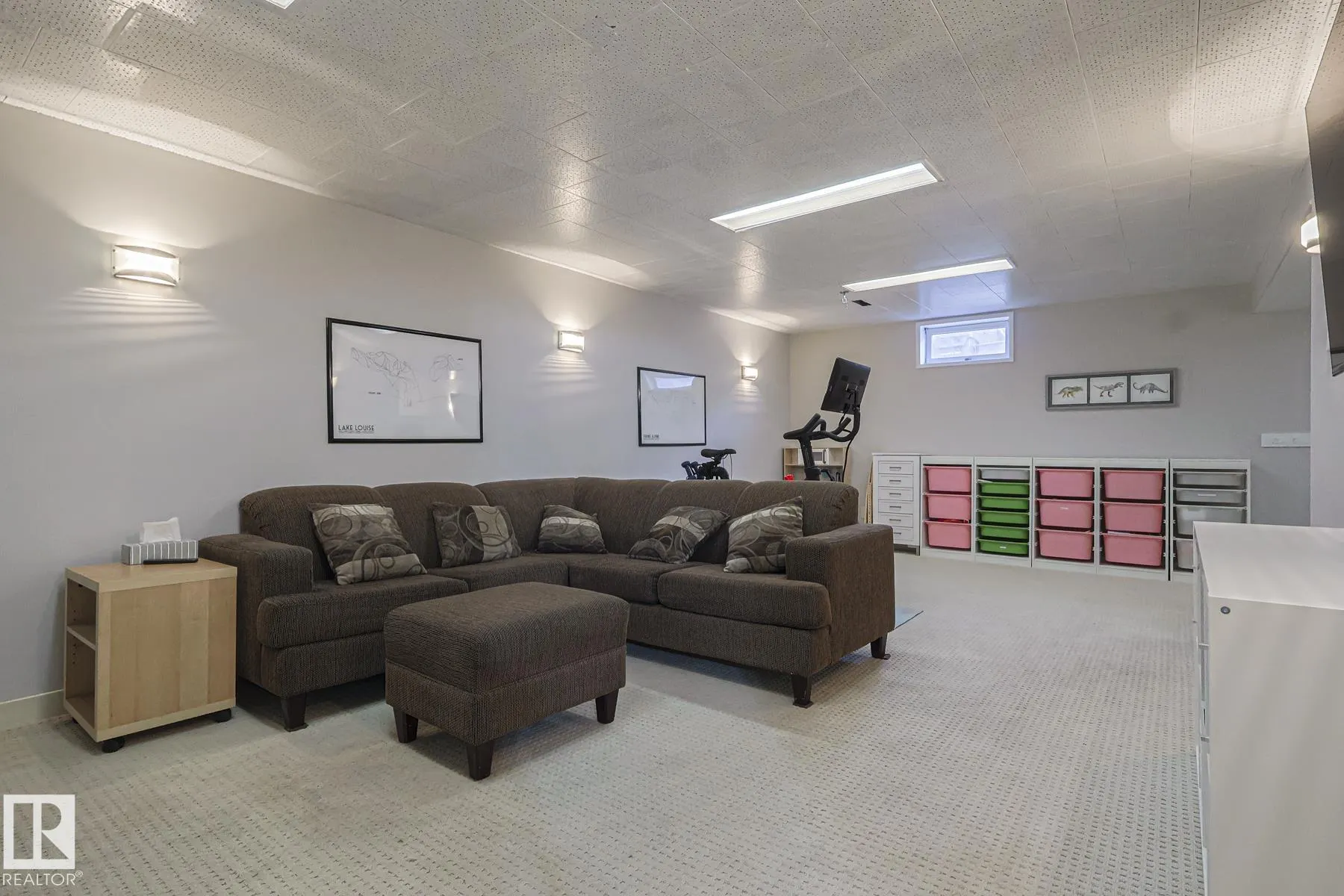 106 FOREST Drive