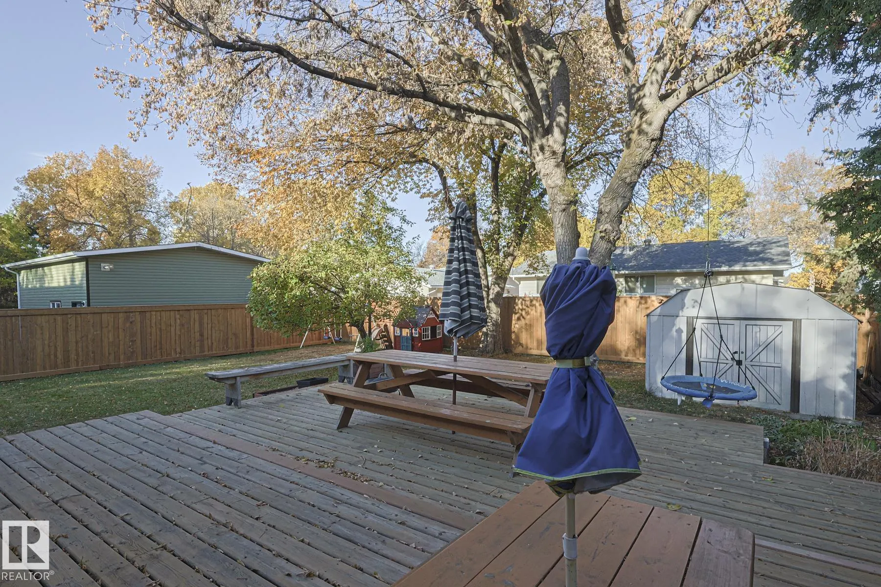 106 FOREST Drive