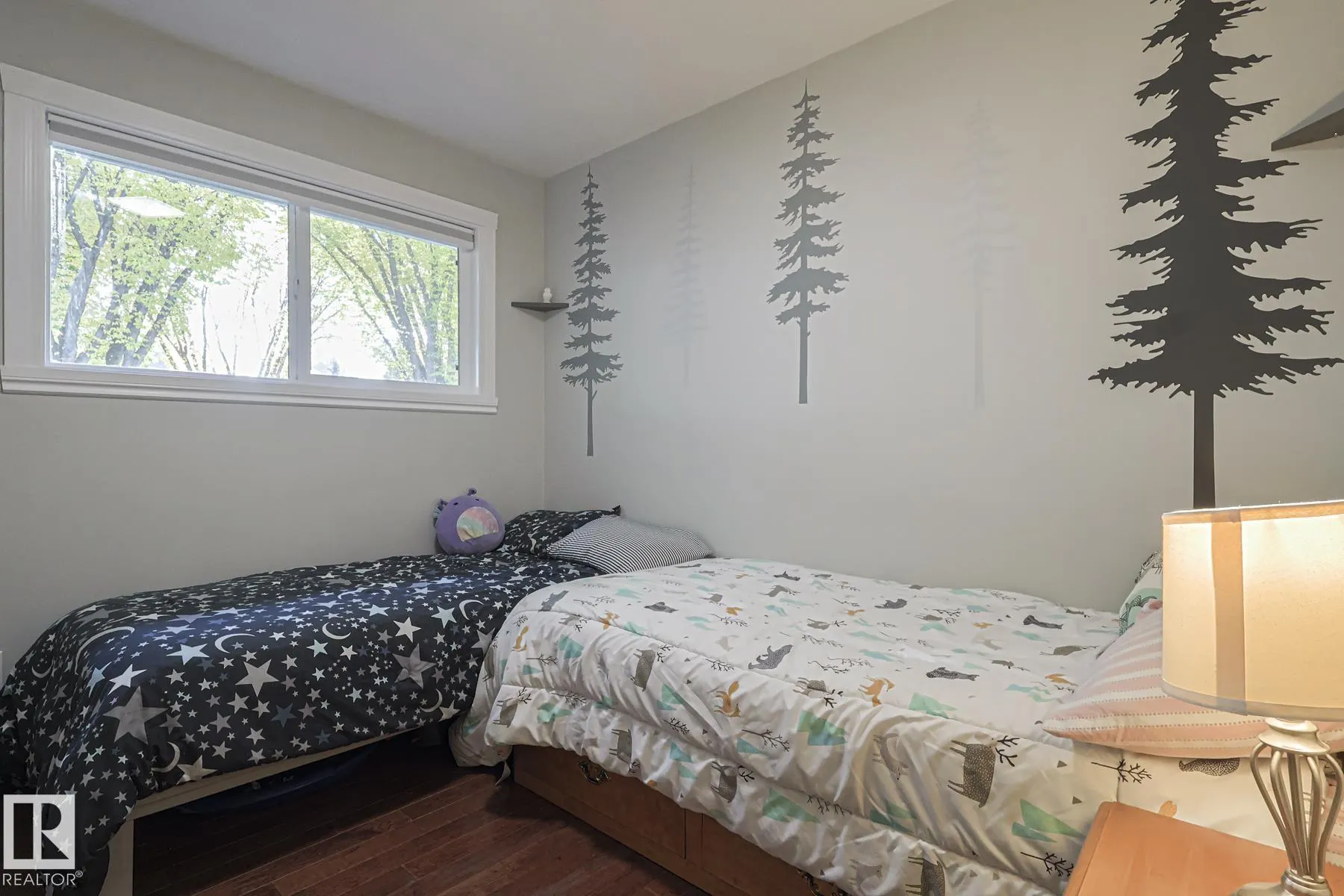 106 FOREST Drive