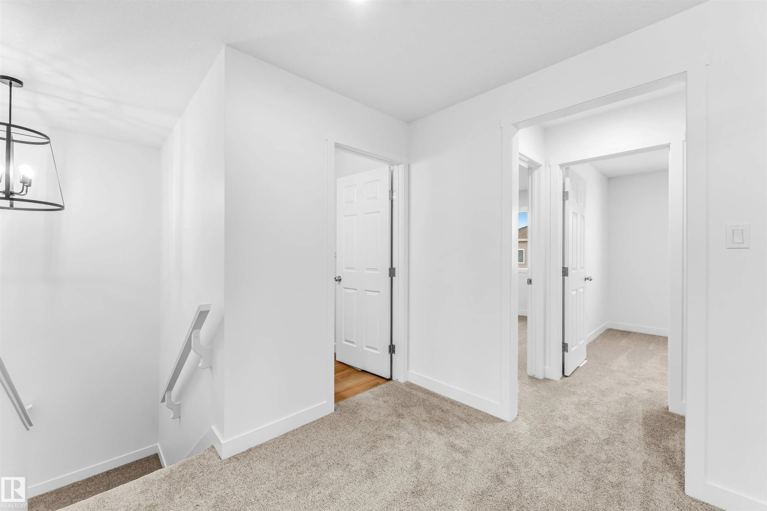 1216 13 Ave