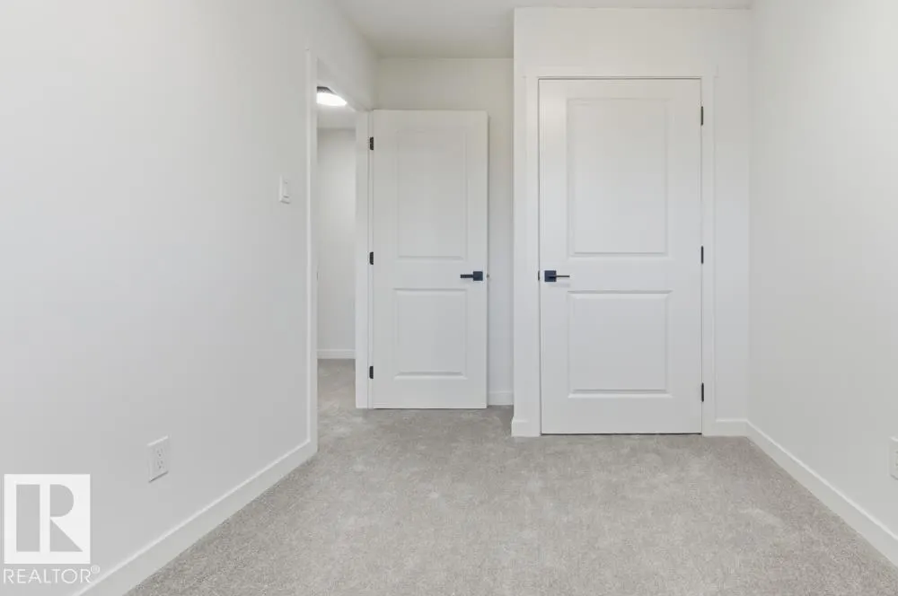 12G CLAREVIEW Village