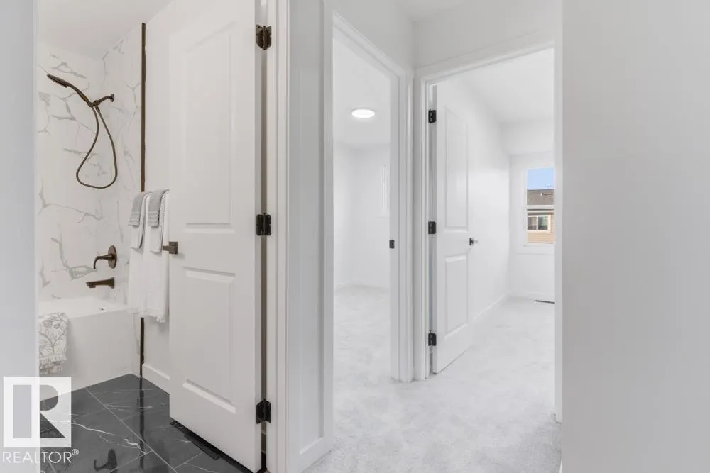 12G CLAREVIEW Village