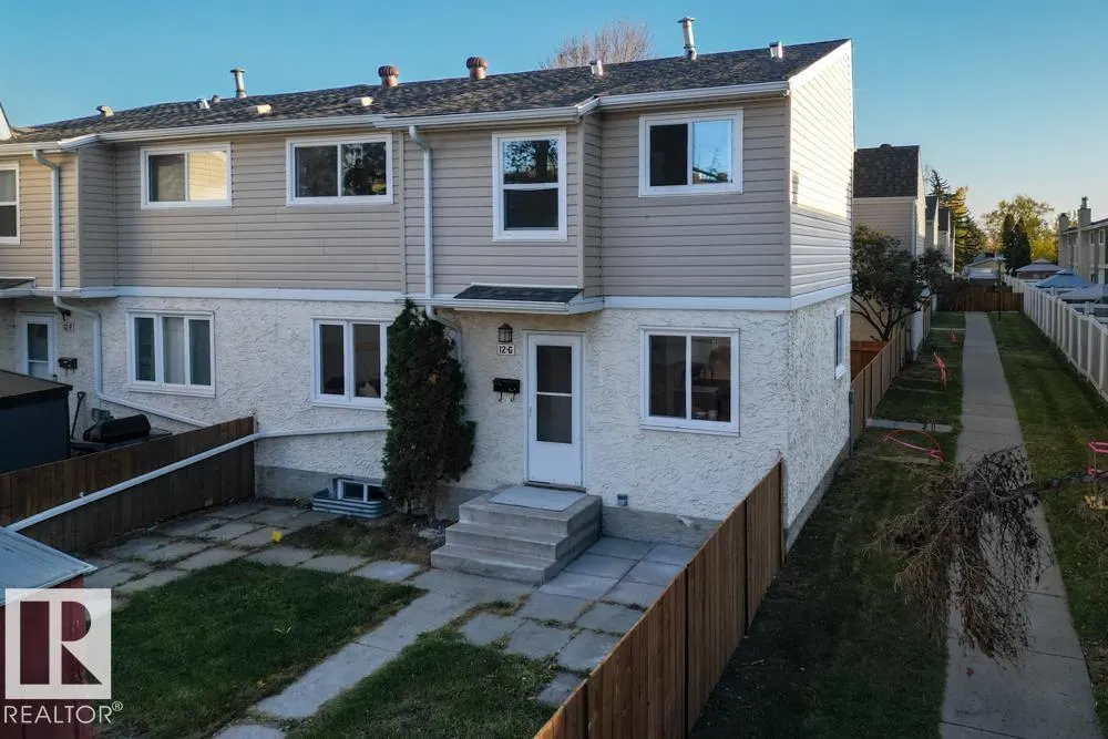 12G CLAREVIEW Village