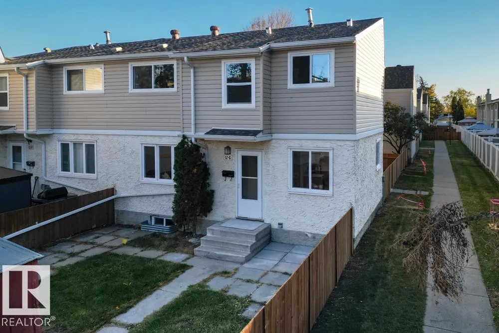 12G CLAREVIEW Village