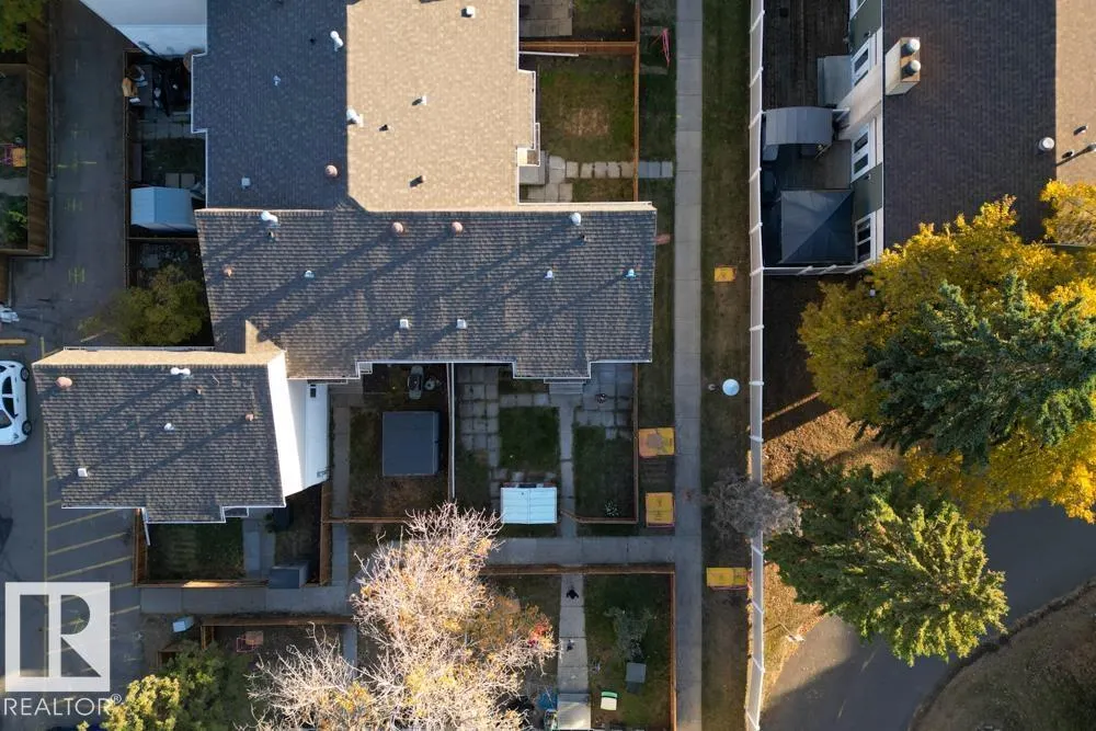 12G CLAREVIEW Village