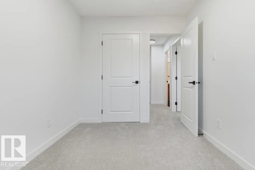 12G CLAREVIEW Village