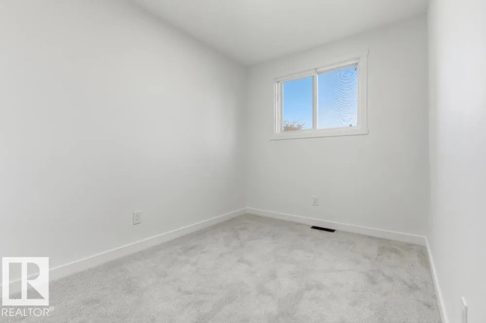 12G CLAREVIEW Village