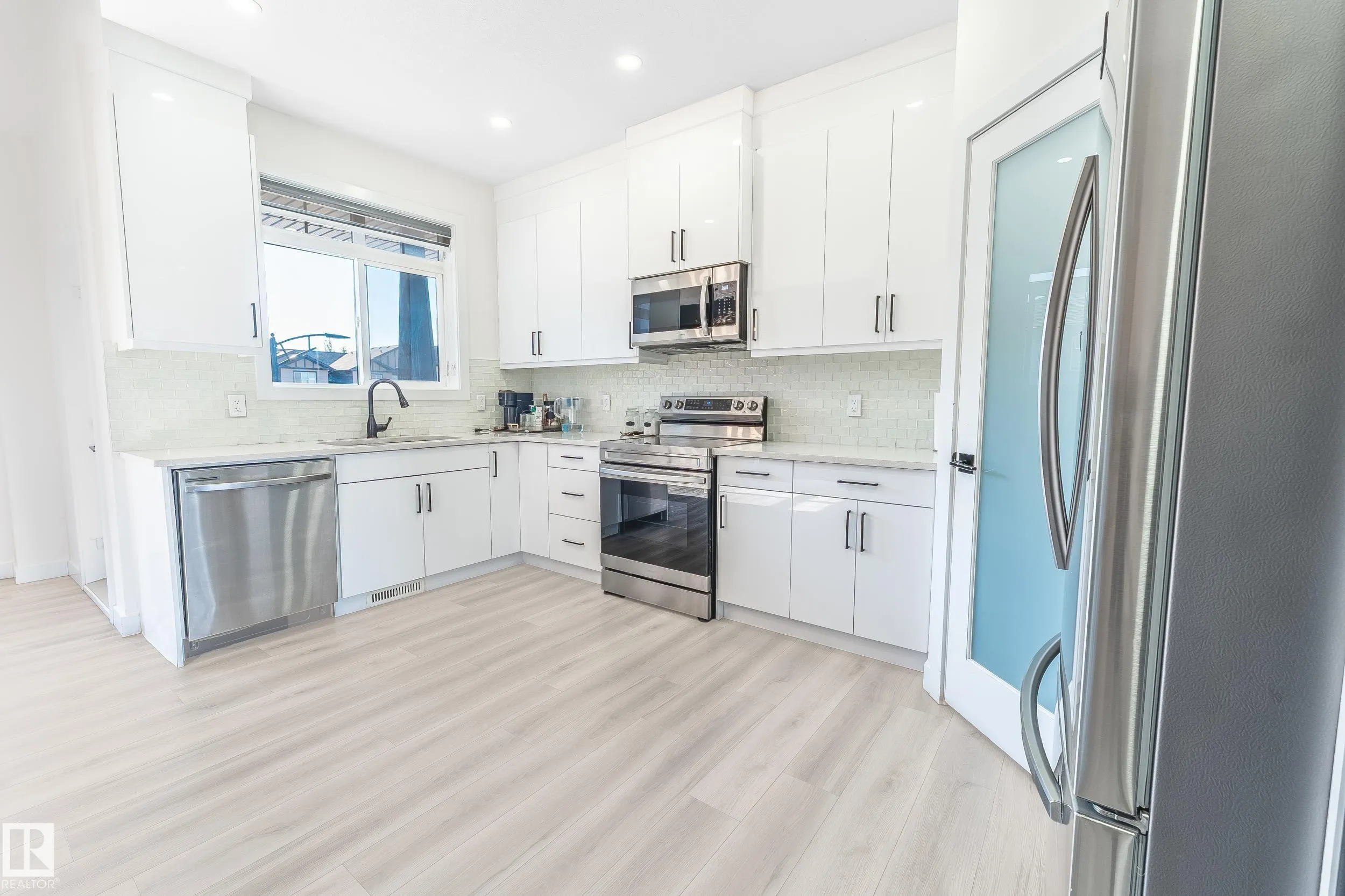 1703 16 Avenue