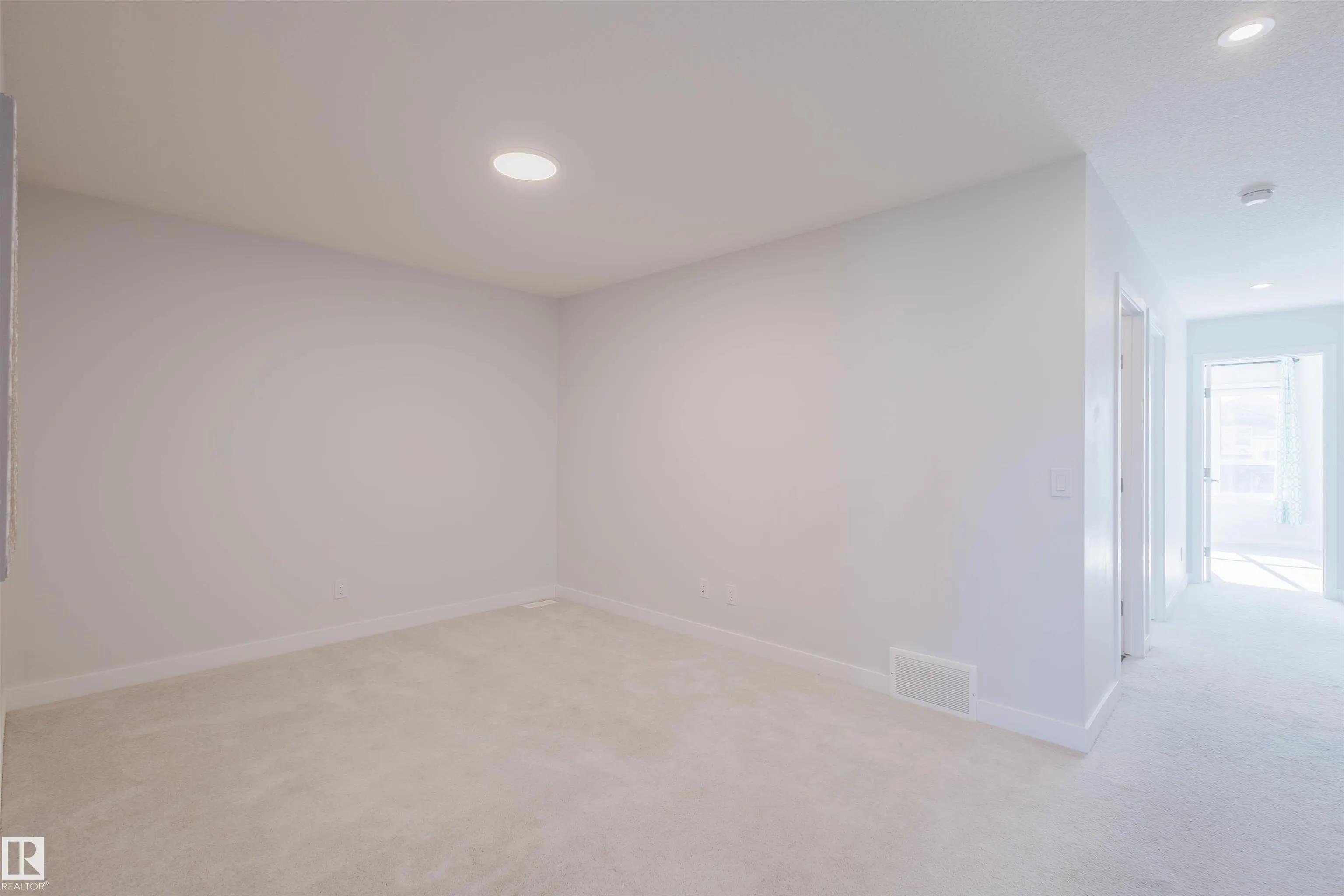4879 KINNEY Road
