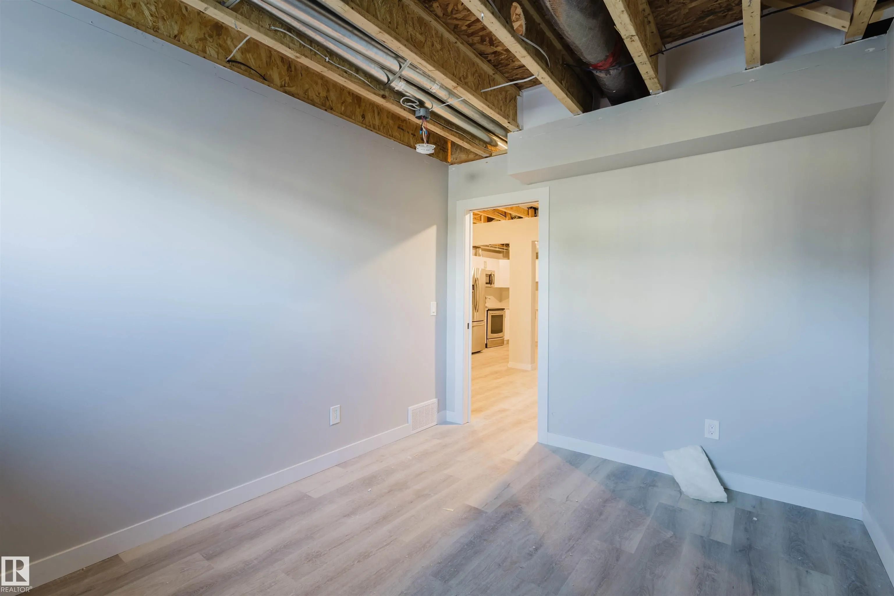 4879 KINNEY Road