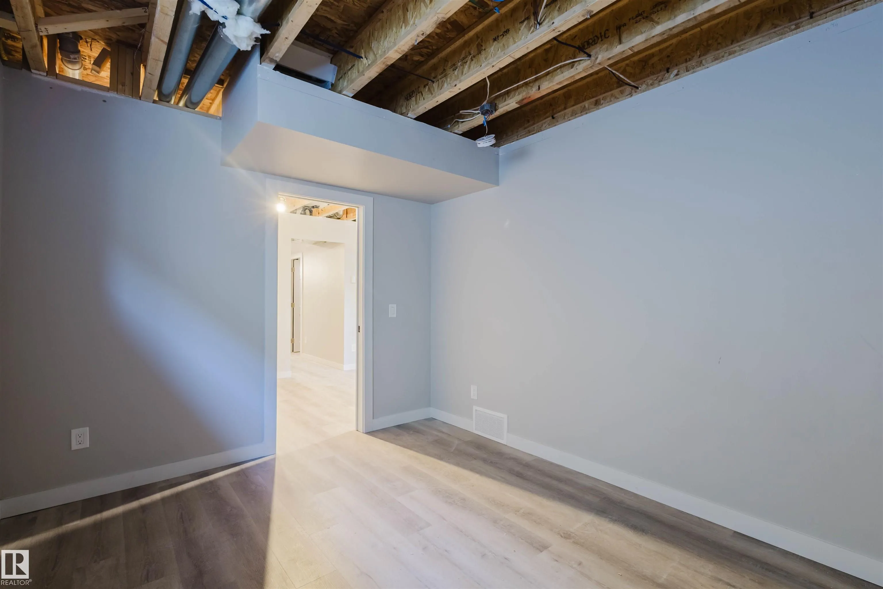 4879 KINNEY Road