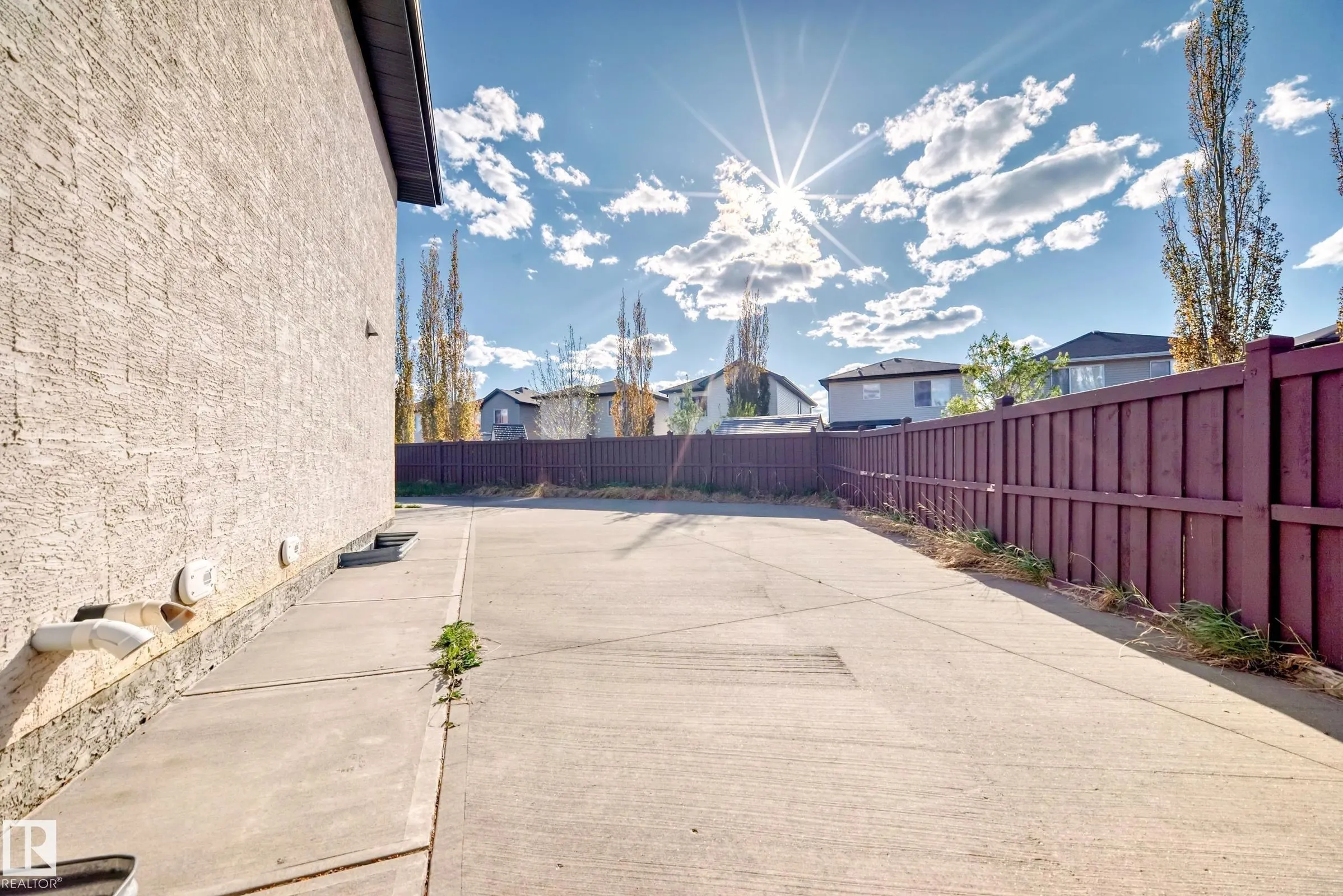 16104 136 Street