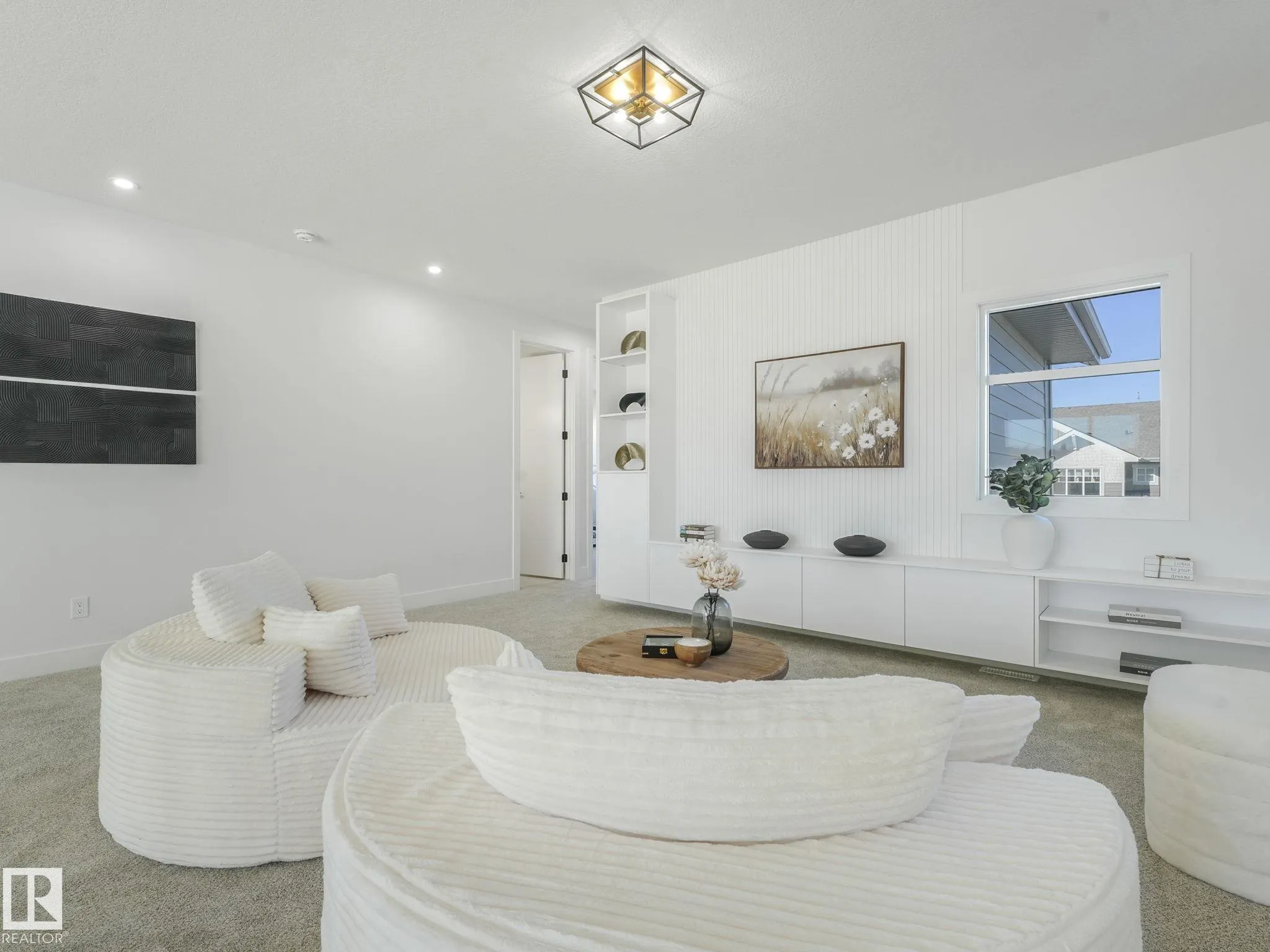 25 BIRKSHIRE Crescent