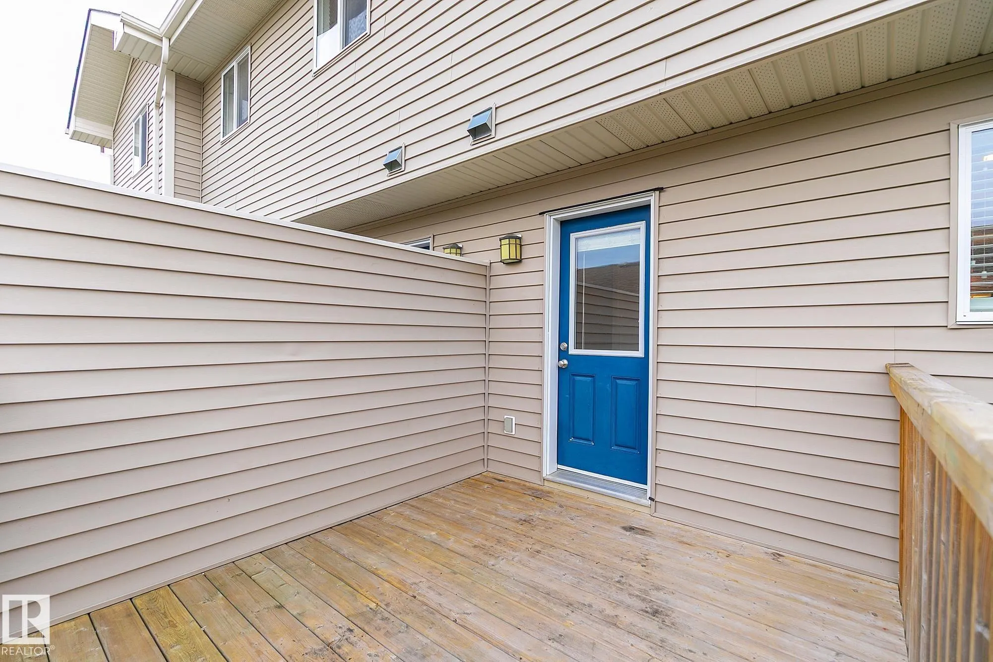 7388 EDGEMONT Way