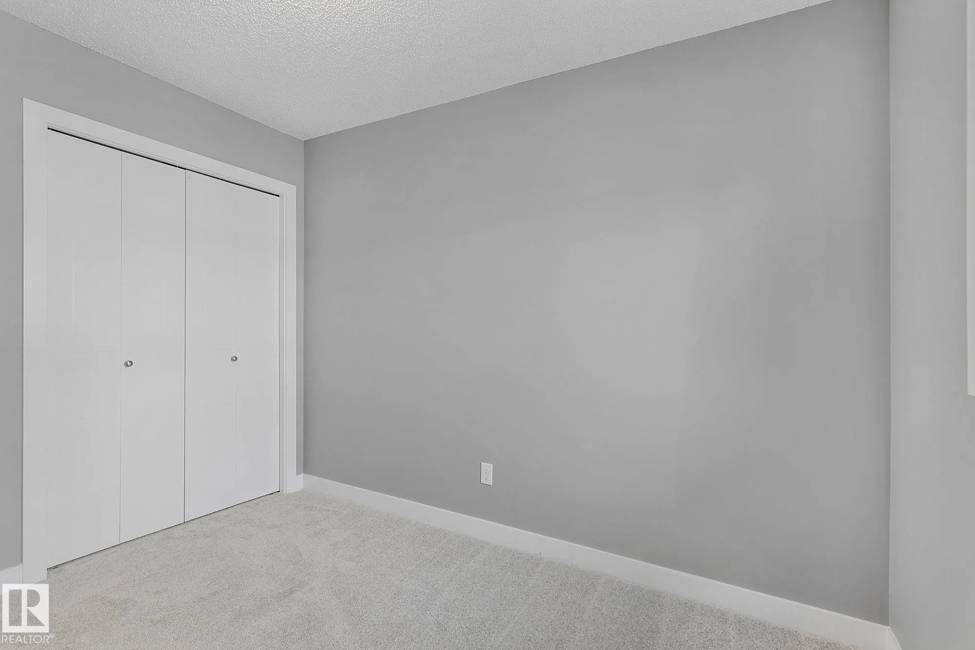 7388 EDGEMONT Way