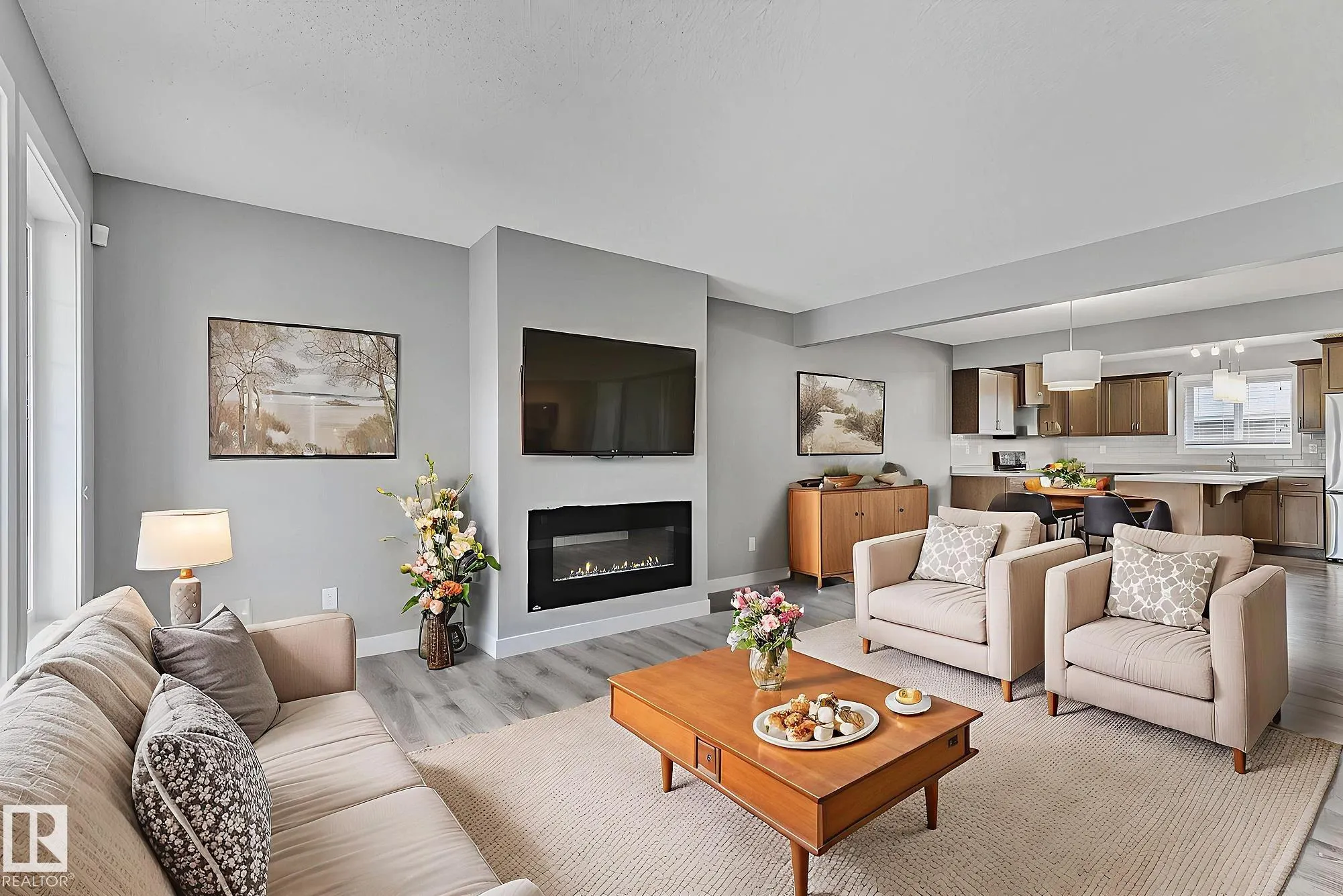 7388 EDGEMONT Way