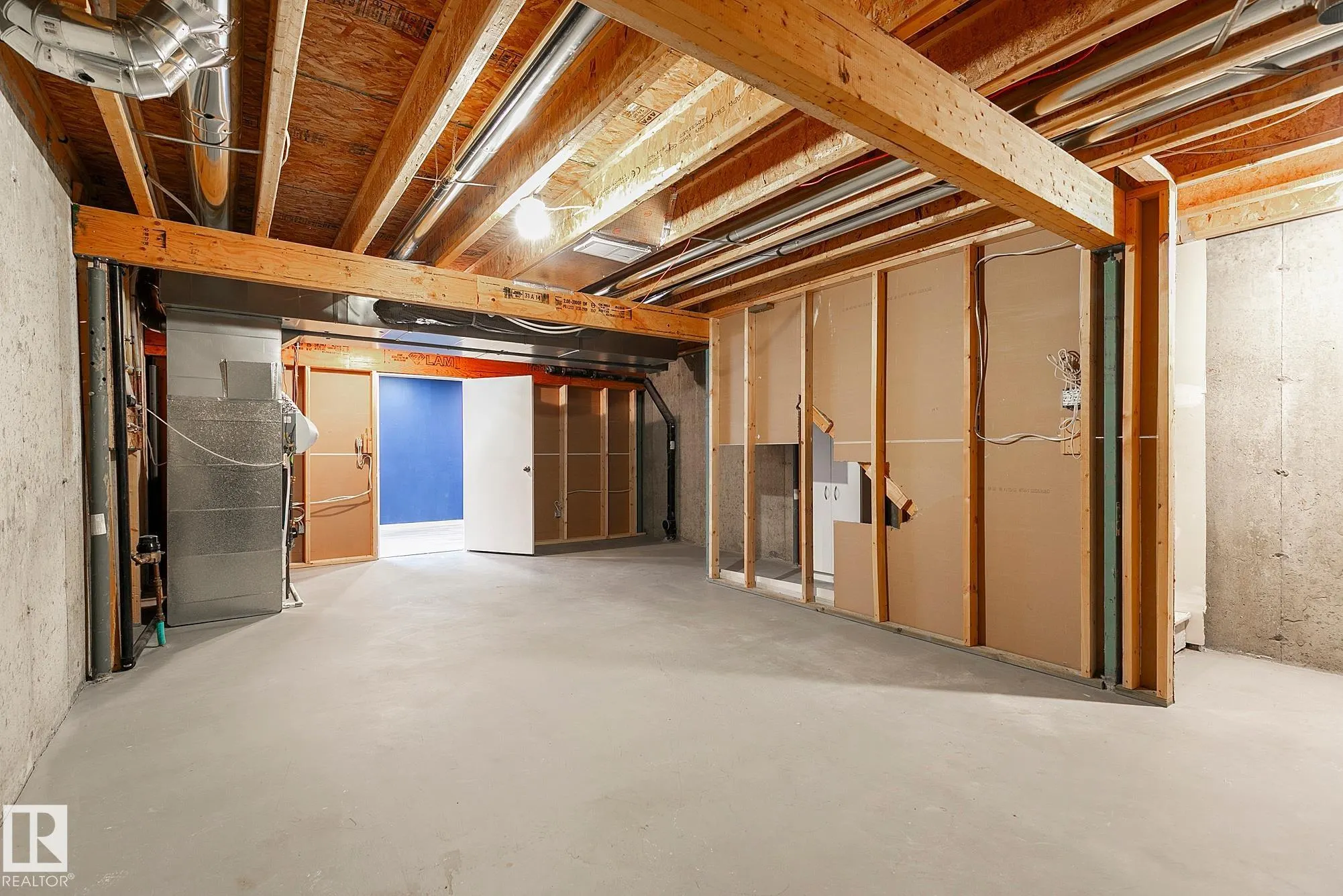 7388 EDGEMONT Way