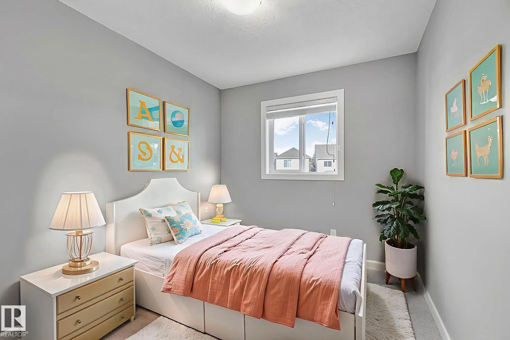 7388 EDGEMONT Way