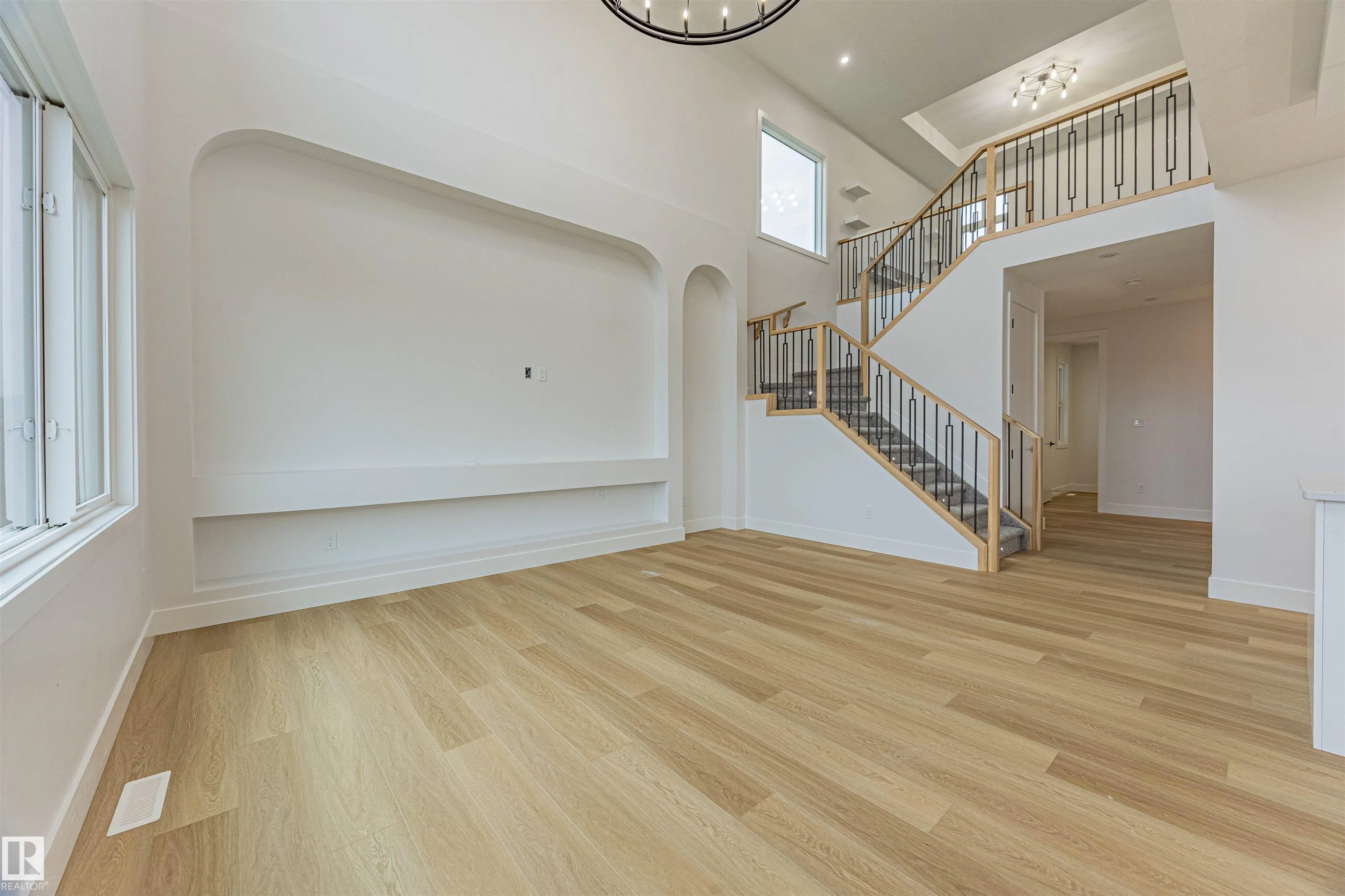 17 BIRKSHIRE Crescent