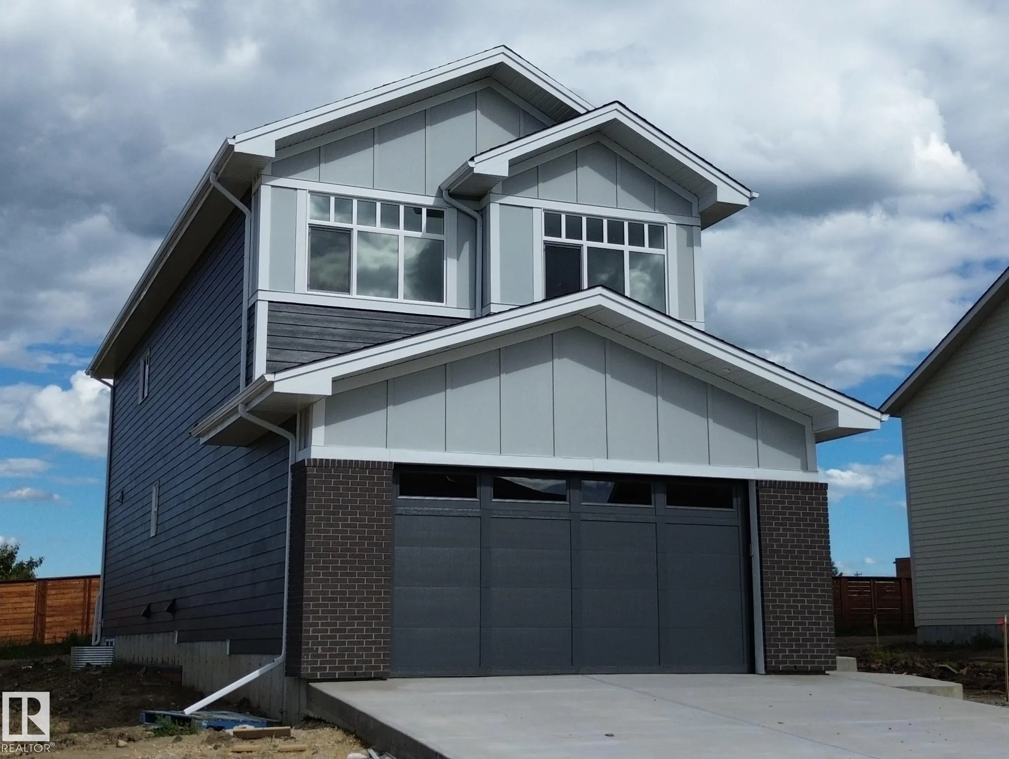 17 BIRKSHIRE Crescent