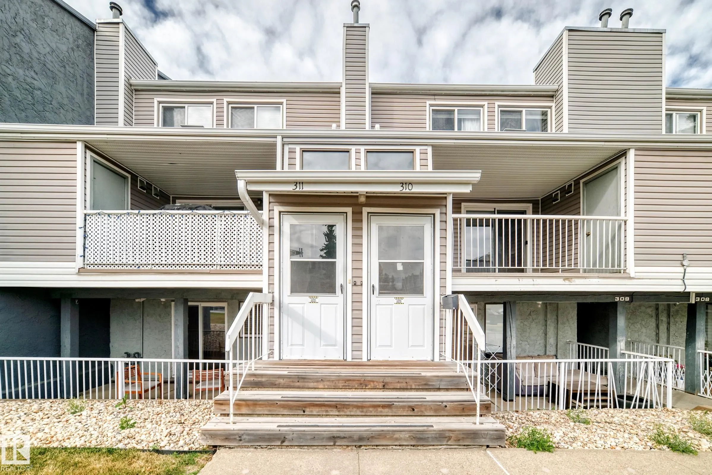 10404 24 Avenue