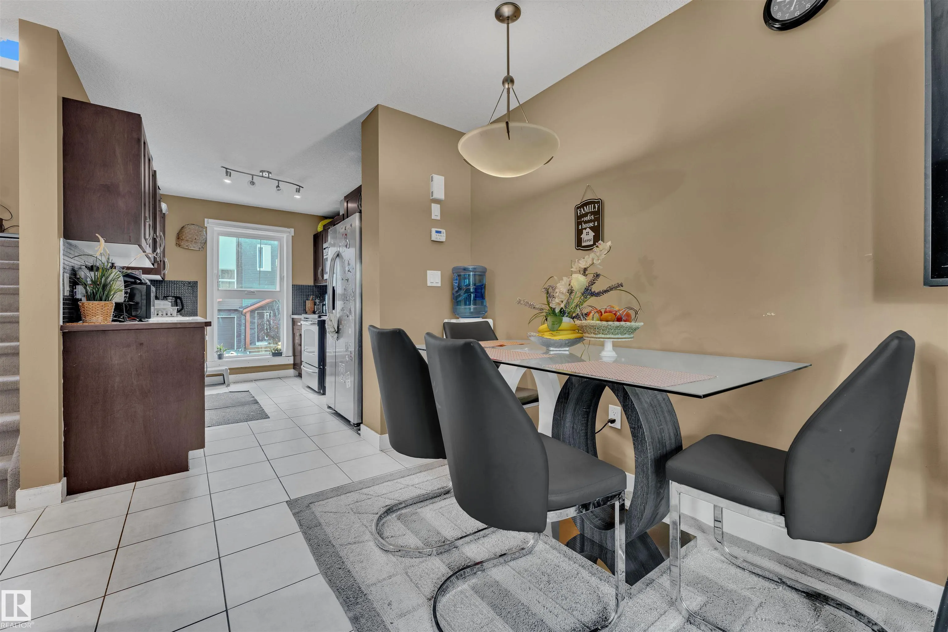 401 SOUTHFORK Drive