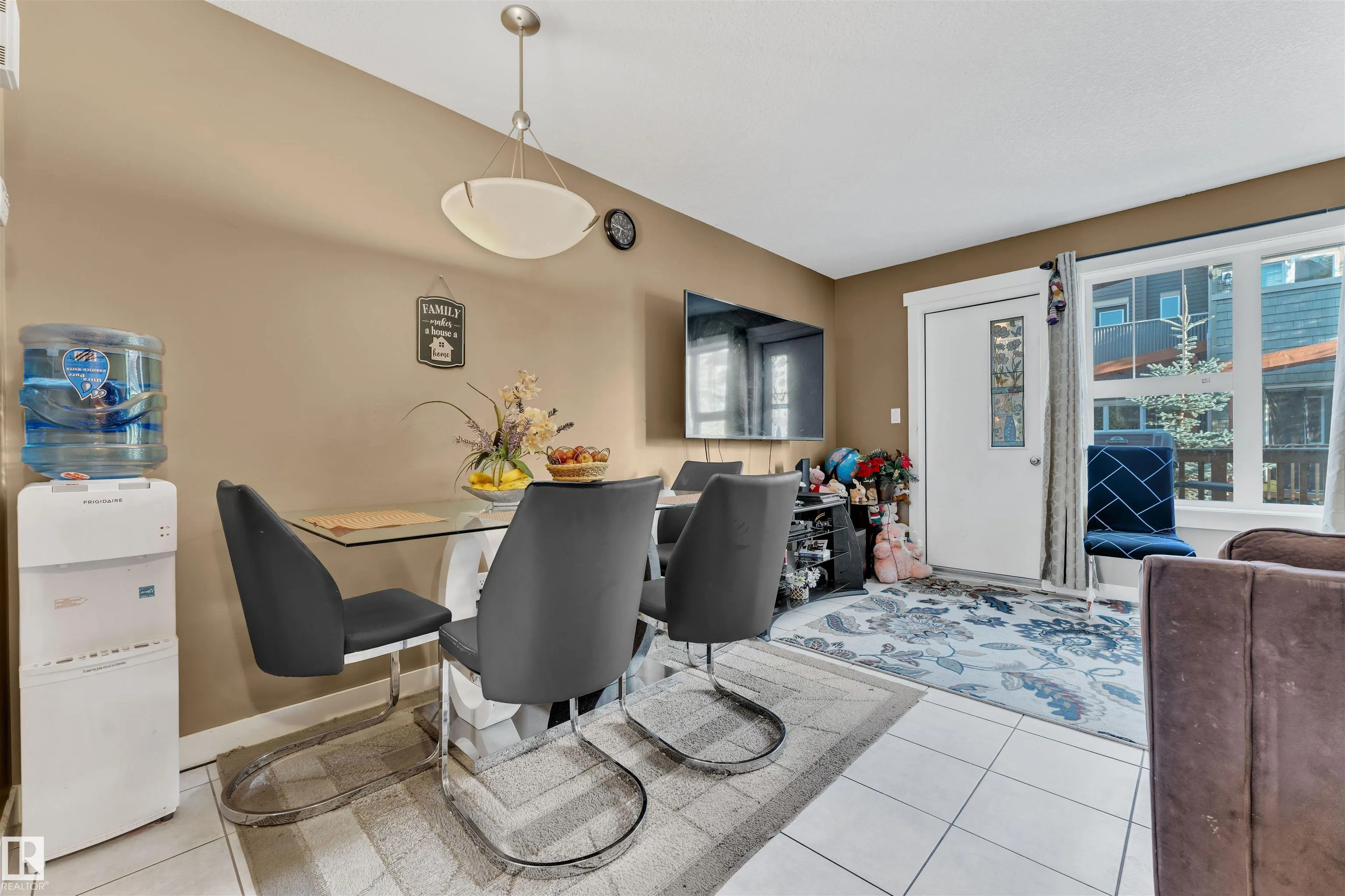 401 SOUTHFORK Drive