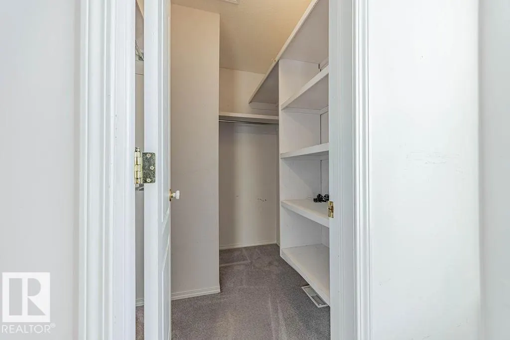 5 HIGHWOOD Boulevard