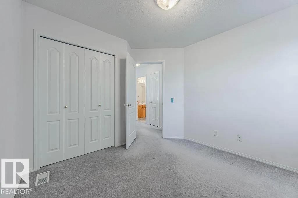 5 HIGHWOOD Boulevard