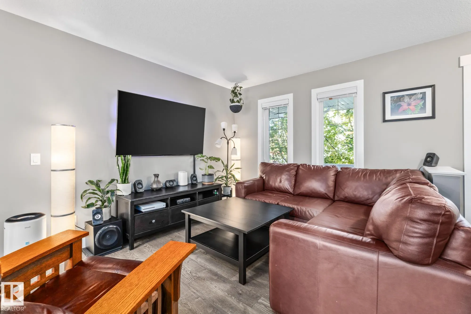 7358 EDGEMONT Way