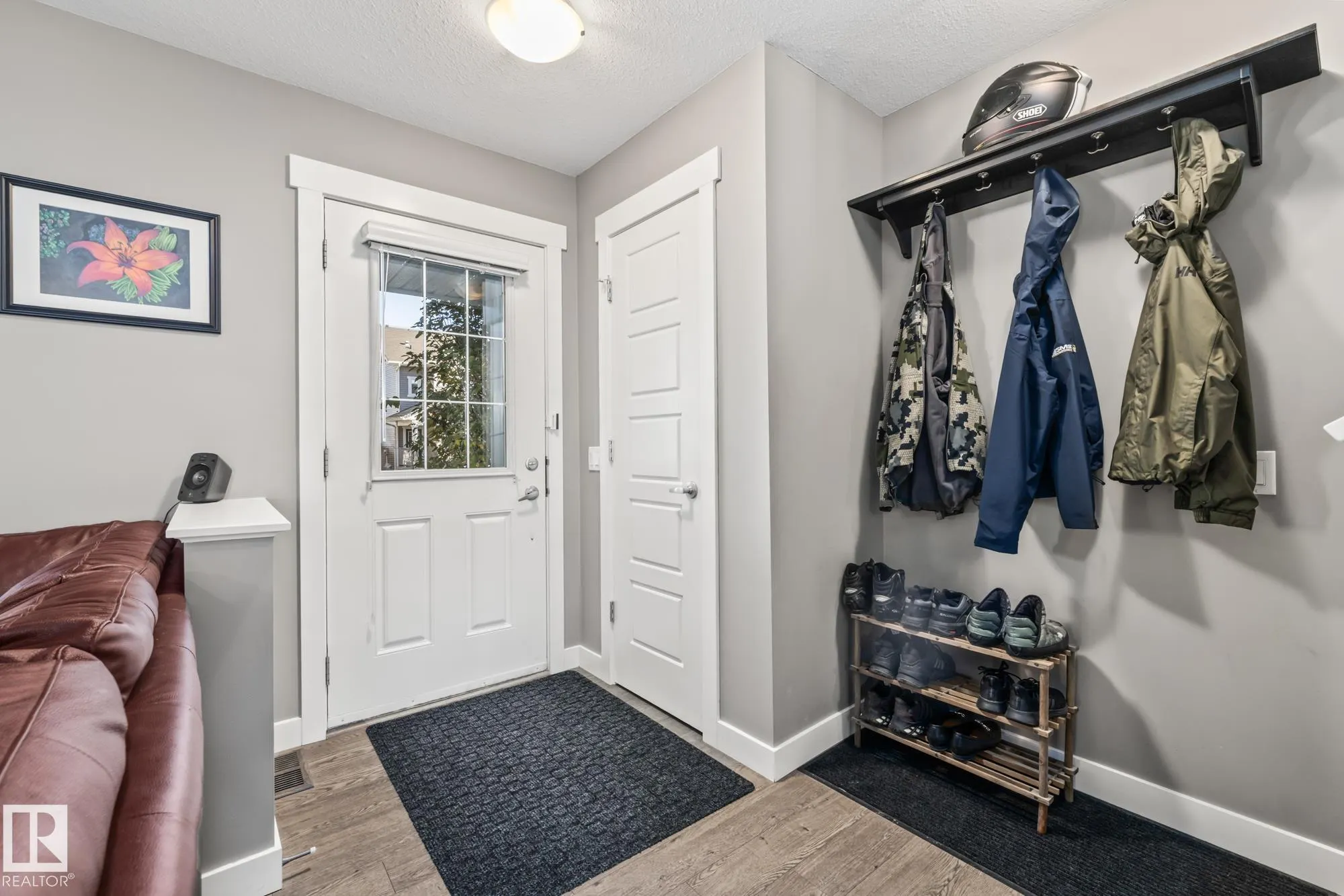 7358 EDGEMONT Way