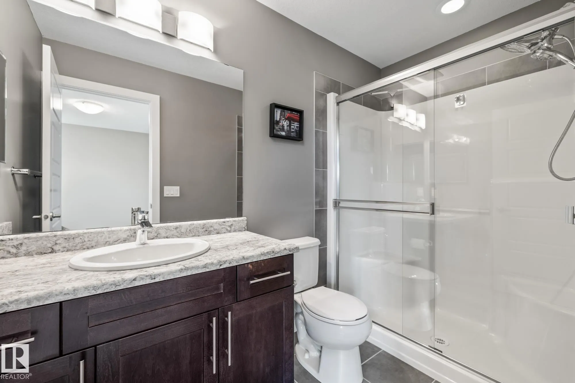 7358 EDGEMONT Way