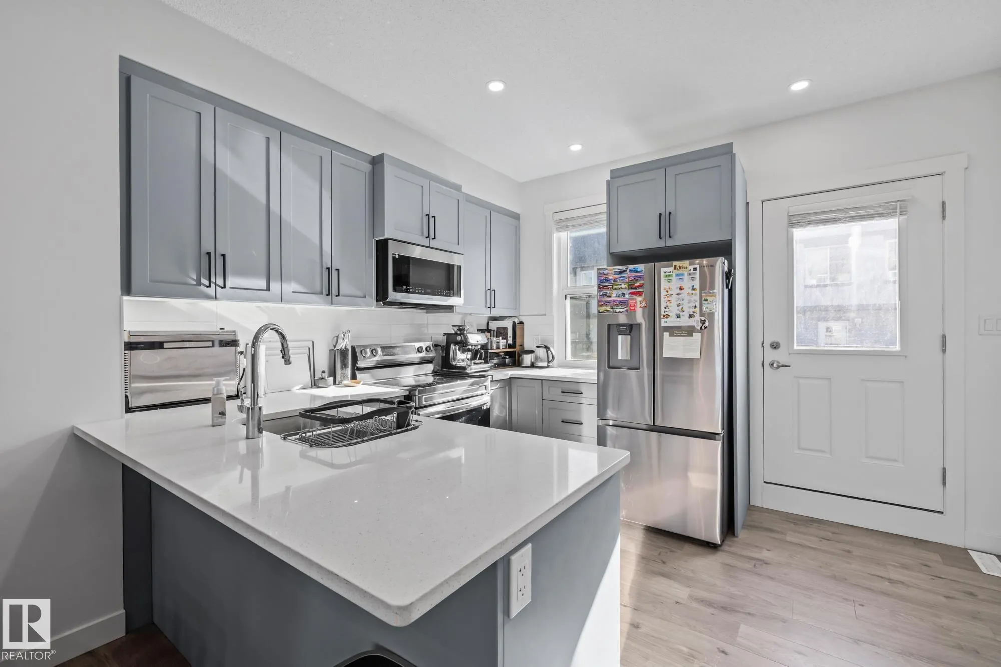 655 WATT Boulevard