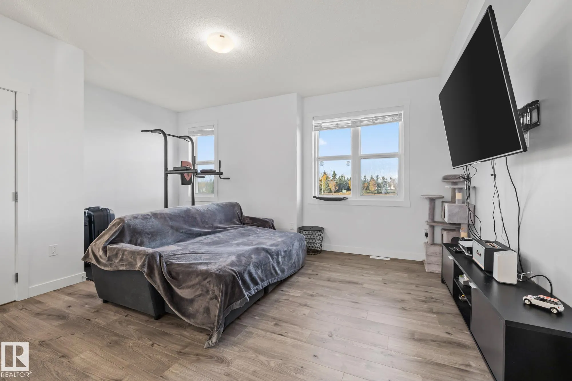 655 WATT Boulevard