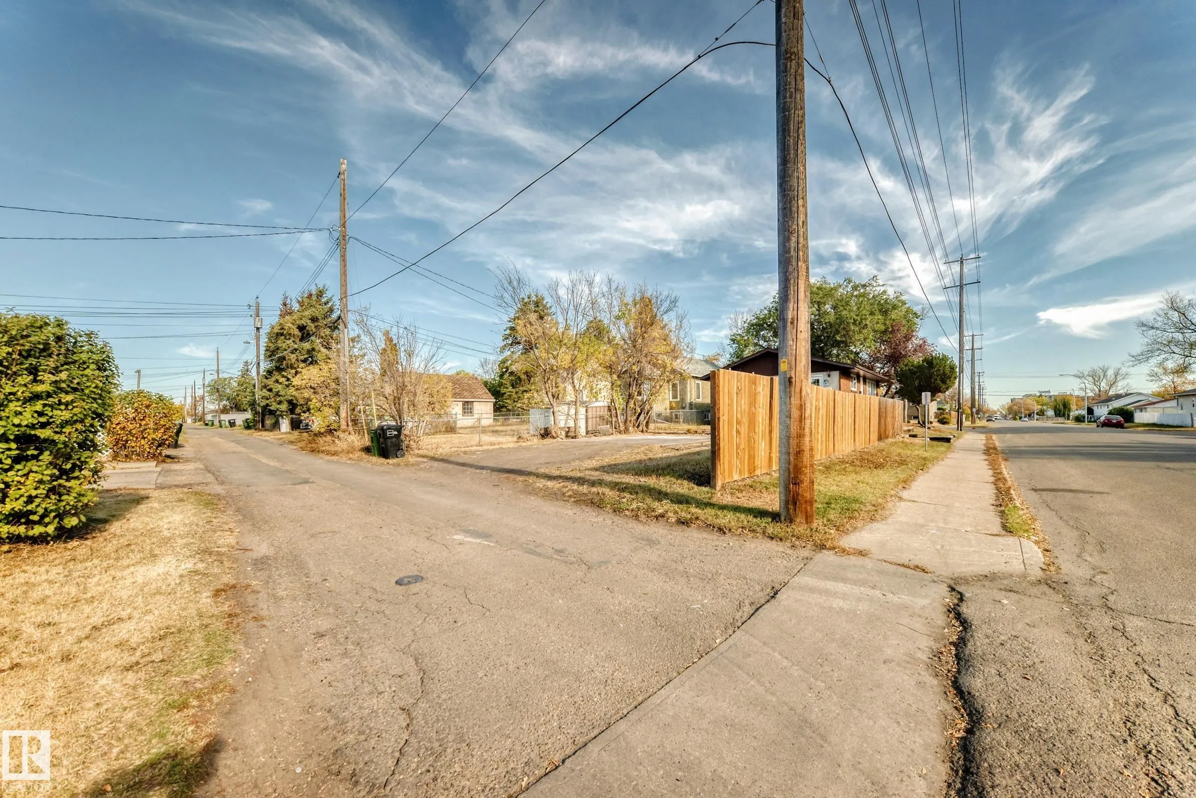 7104 129 Avenue